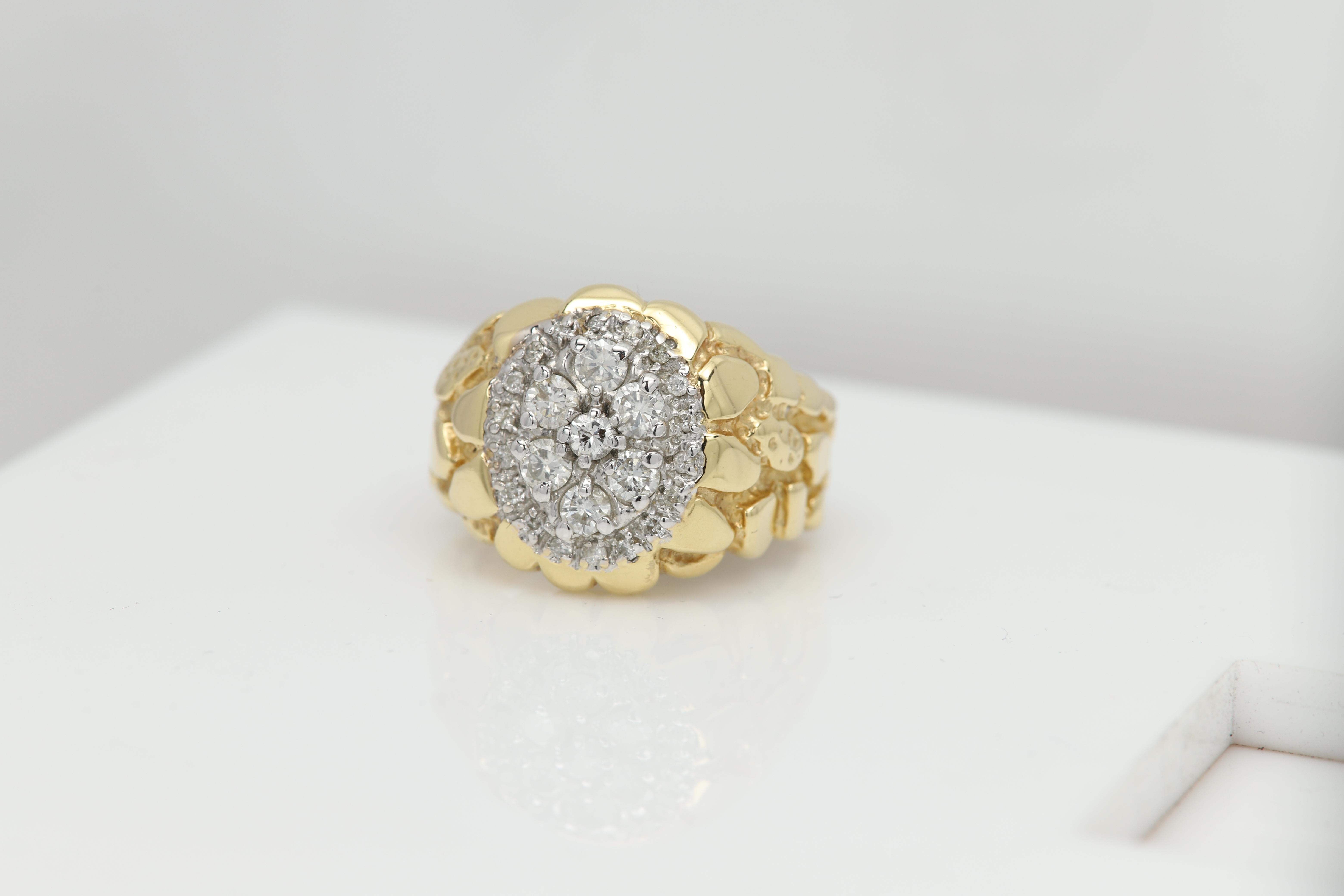 Vintage Men's Ring Diamond Men Ring Cluster Diamonds 14 Karat Gold In Good Condition For Sale In Brooklyn, NY