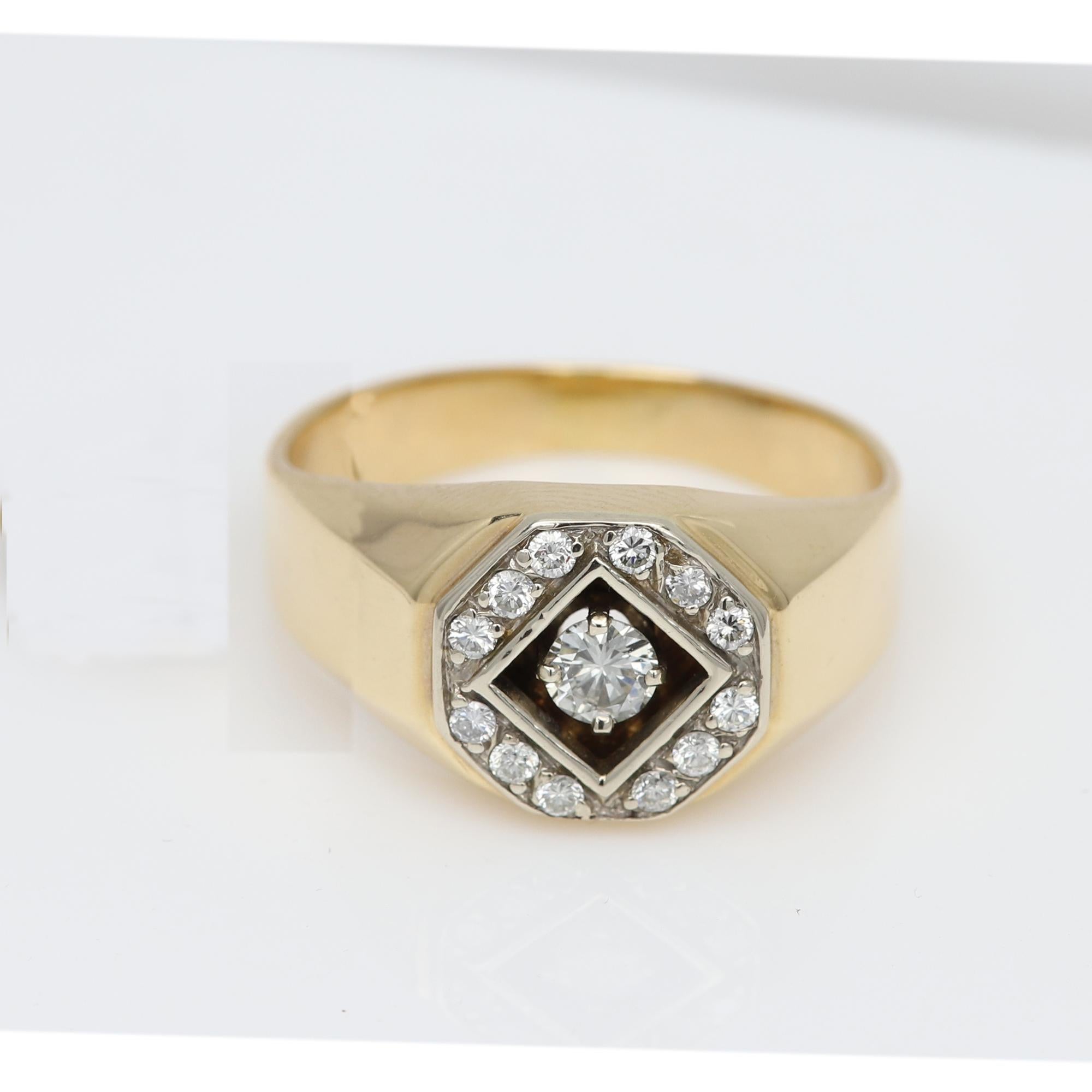Vintage Men's Ring Diamond Men Ring Cluster Diamonds Men Ring 14 Karat Gold In Good Condition For Sale In Brooklyn, NY