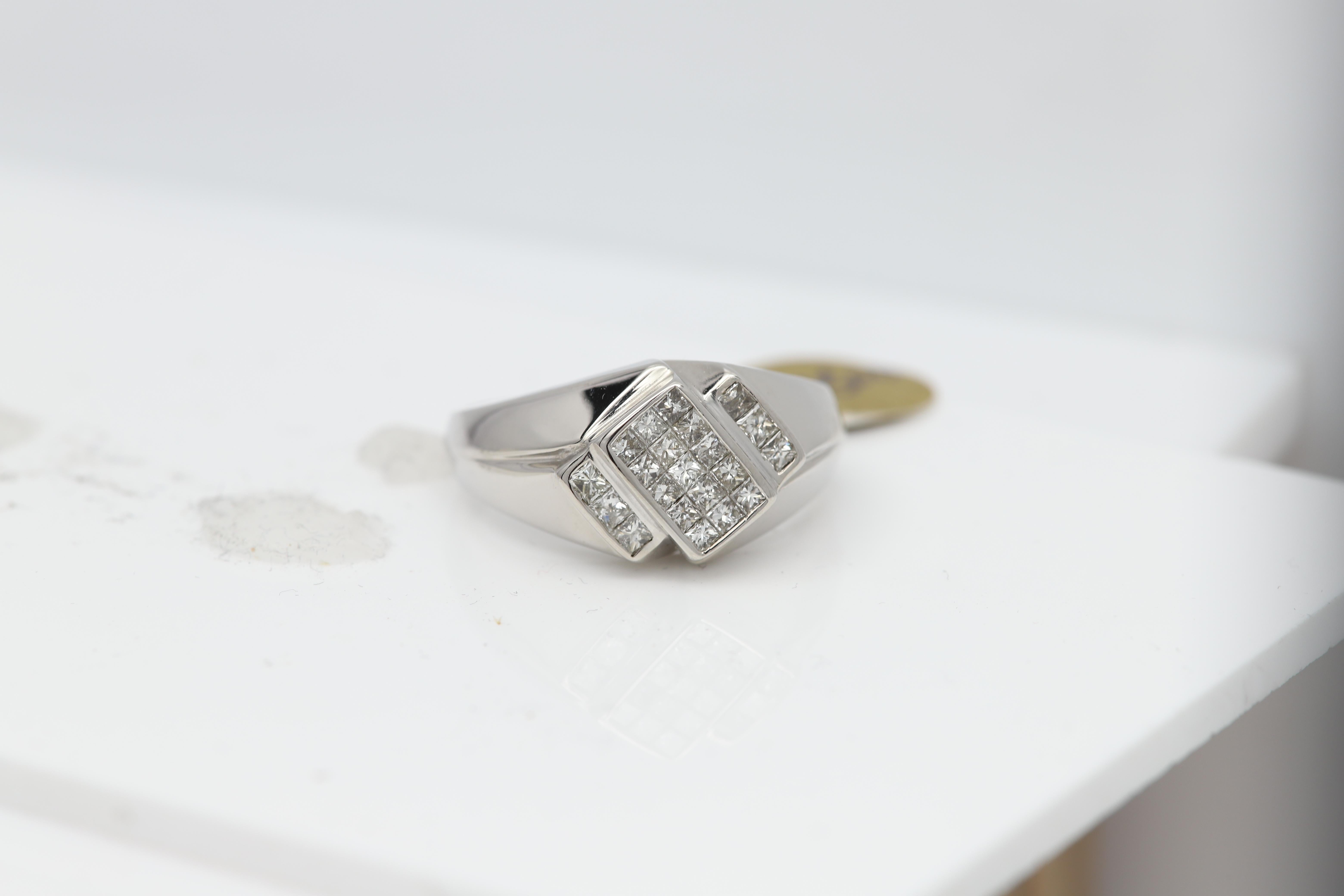 Vintage Men's Ring Diamond Men Ring Princess Cluster Diamonds 14 Karat Gold For Sale 2