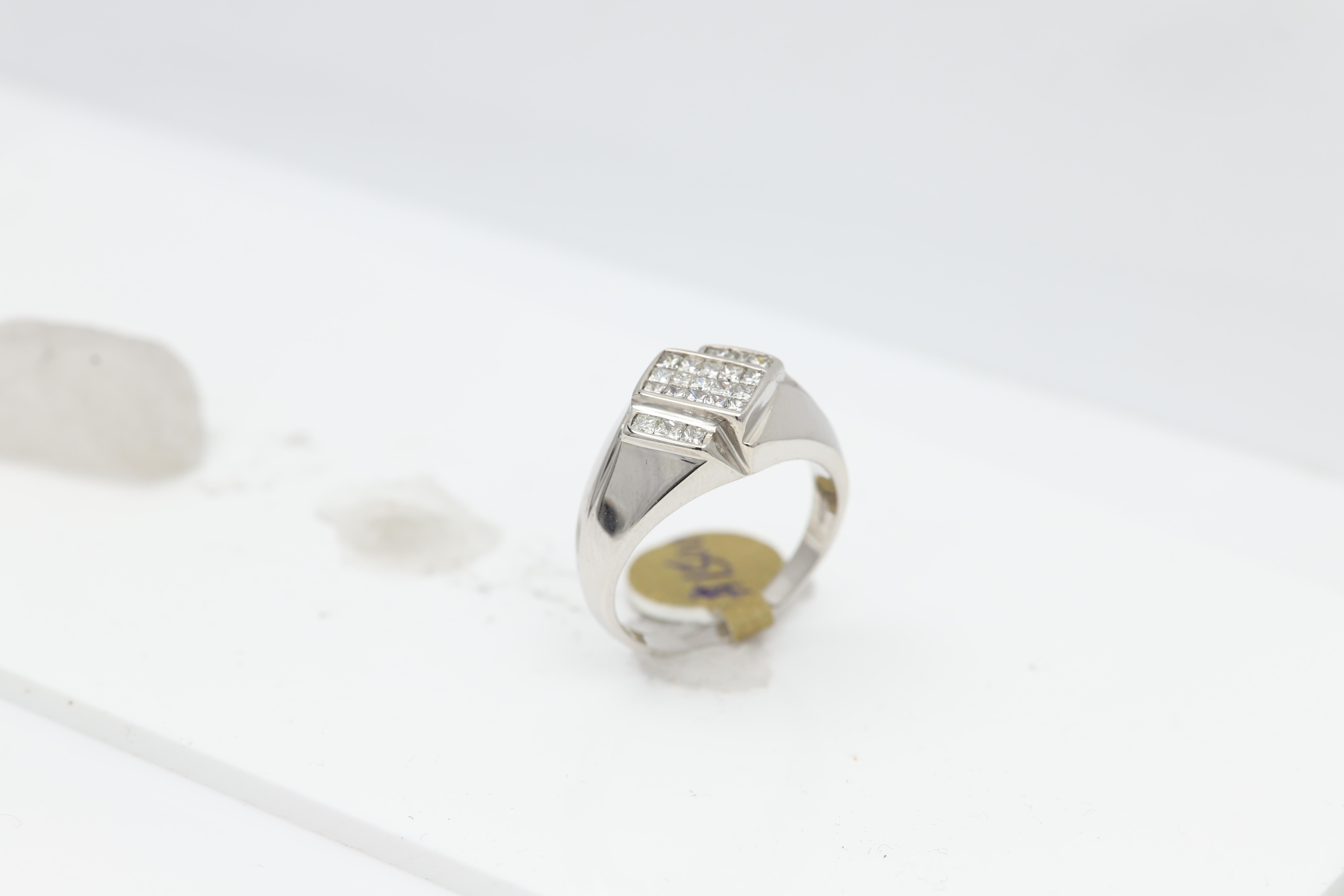 Vintage Men's Ring Diamond Men Ring Princess Cluster Diamonds 14 Karat Gold For Sale 3