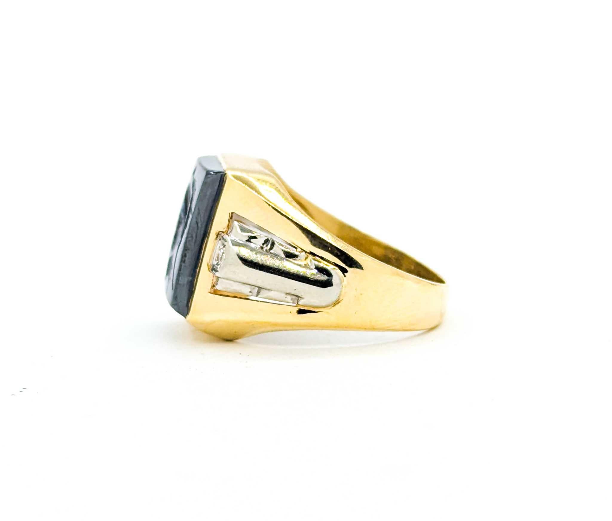 Vintage Men’s Roman Soldier Hematite Intaglio & Diamond Ring in 10k Yellow Gold For Sale 4