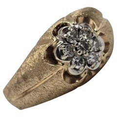 Anello da uomo vintage in oro testurizzato con cluster di diamanti da 0,28tcw in oro 14k