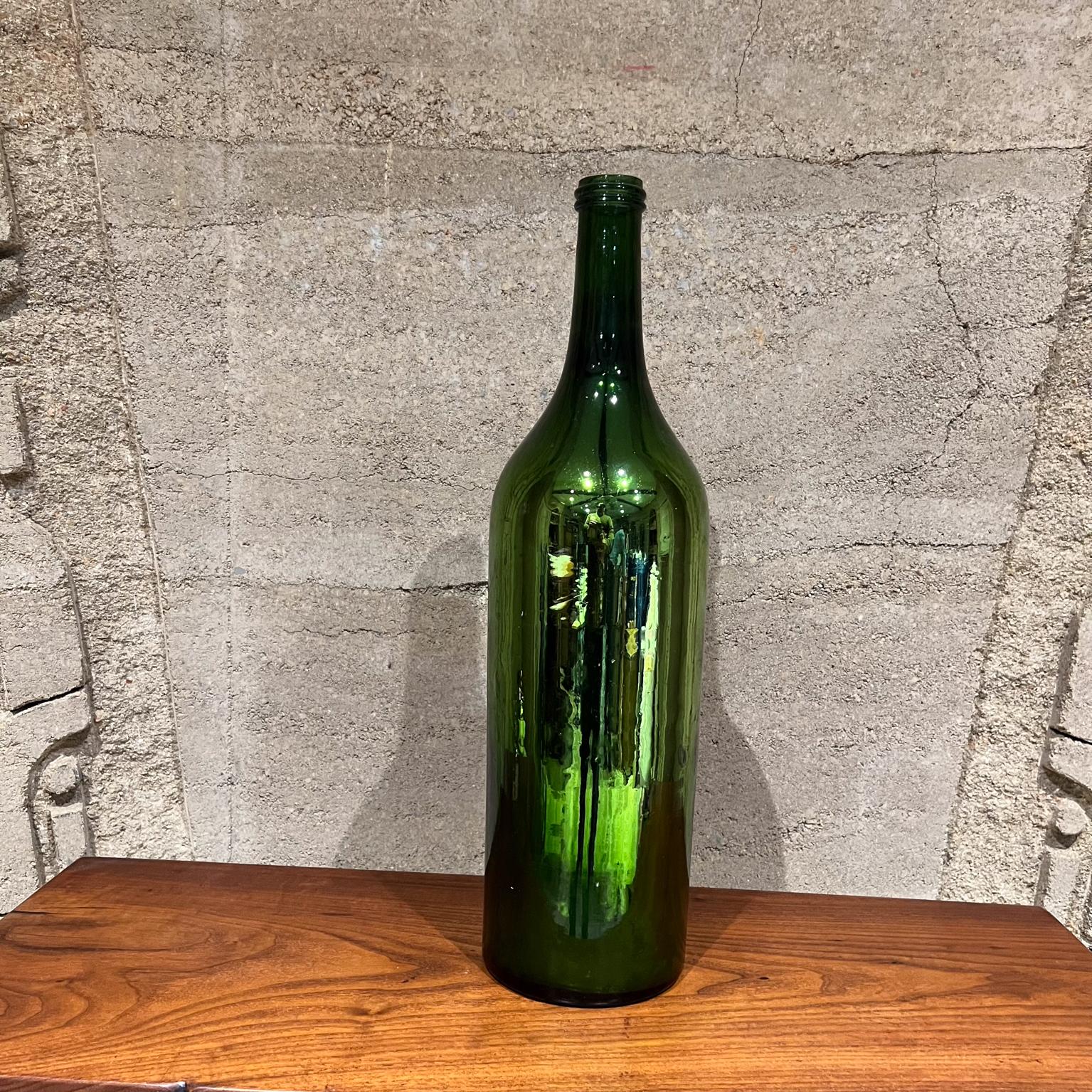 
Vintage Green Mercury Glass Bottle
21.25 h x 5.63 diameter
Preowned unrestored vintage condition
No label
Refer to images provided.