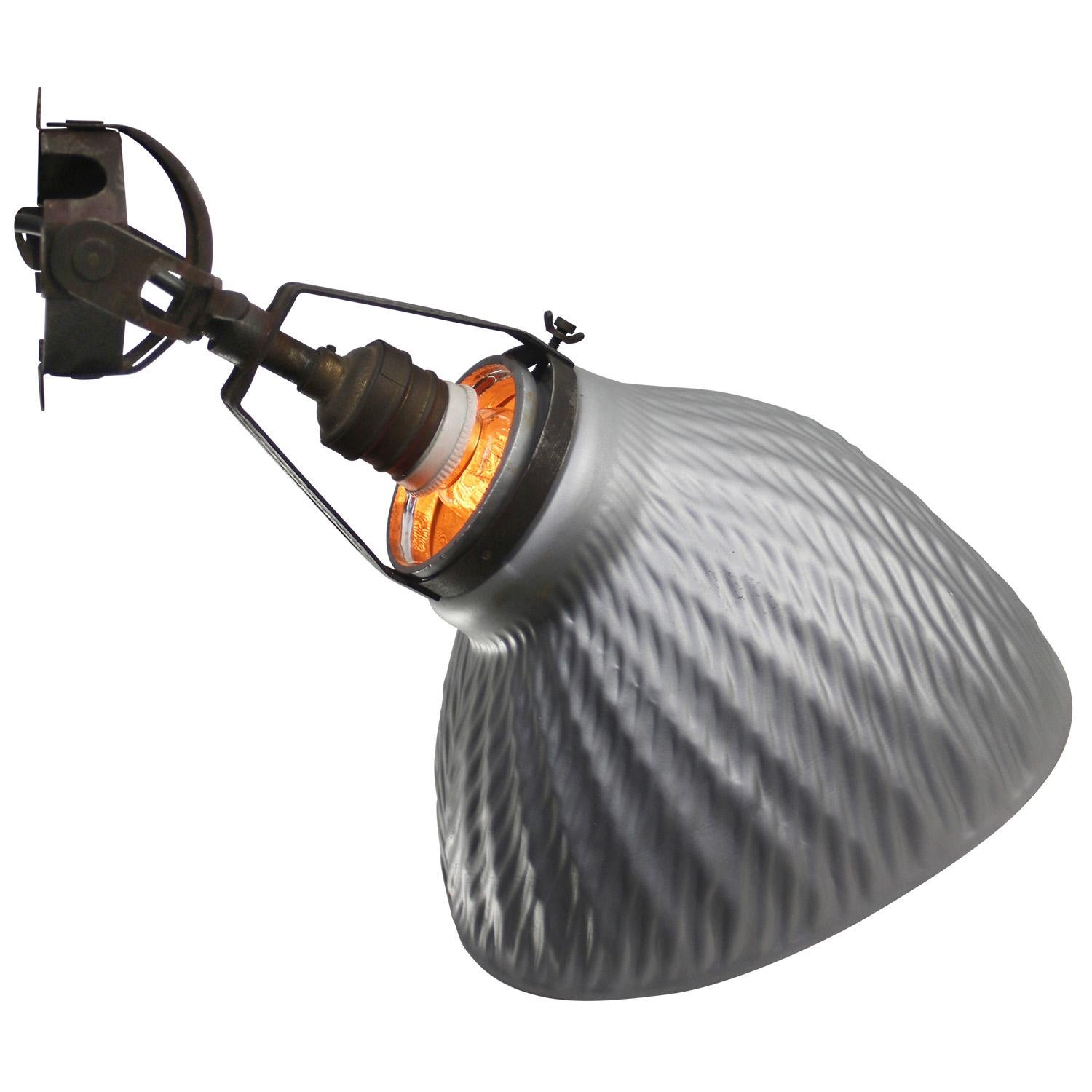 Laiton Lampe murale d'applique en laiton à miroir Mercury Vintage en vente