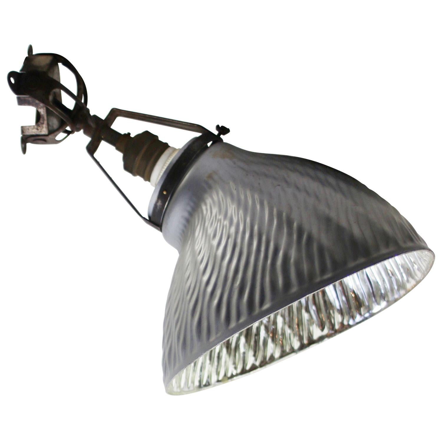 Lampe murale d'applique en laiton à miroir Mercury Vintage en vente 1