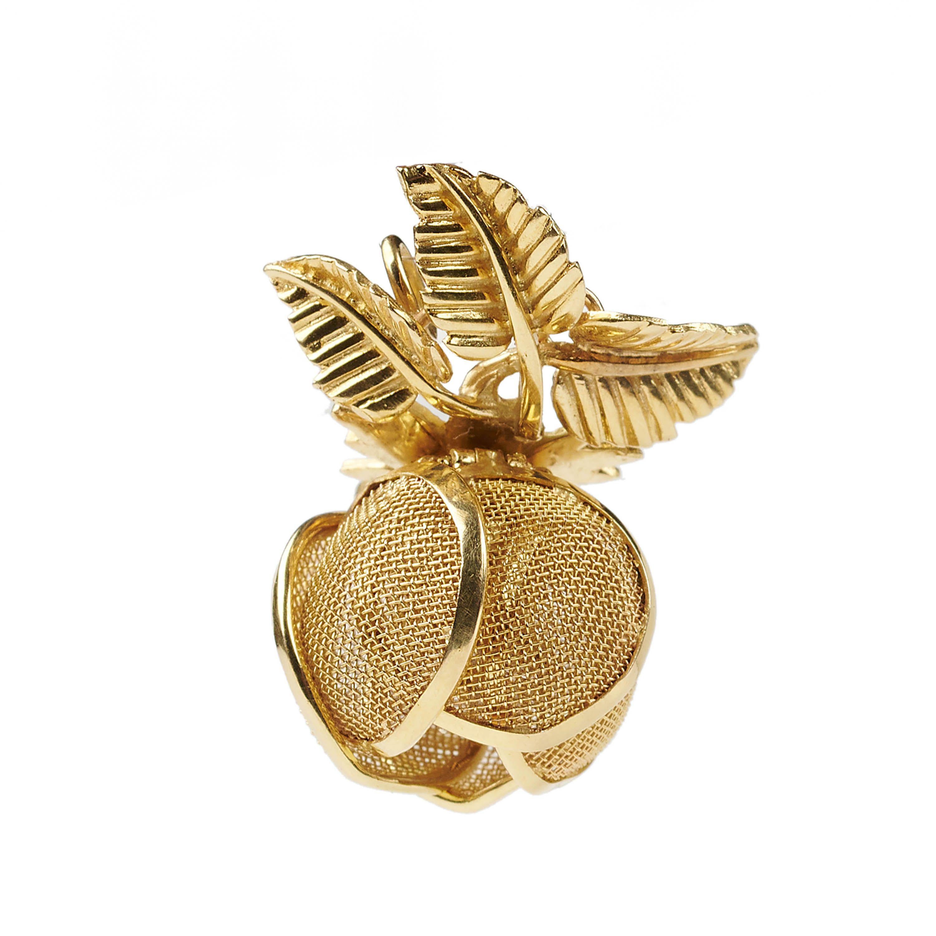 Brilliant Cut Vintage Merrin French Diamond And Gold Mesh Flower Pendant, Circa 1960 For Sale