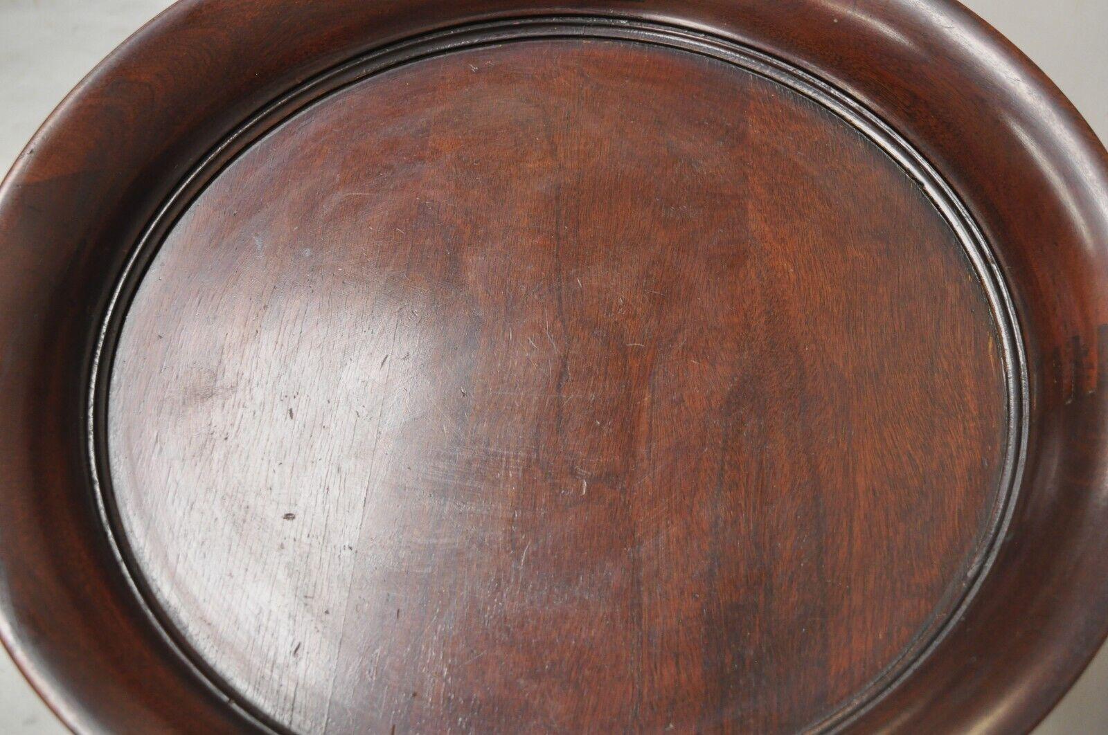 Vintage Mersman Mahogany Regency Style Round Saber Leg Side End Table In Good Condition For Sale In Philadelphia, PA