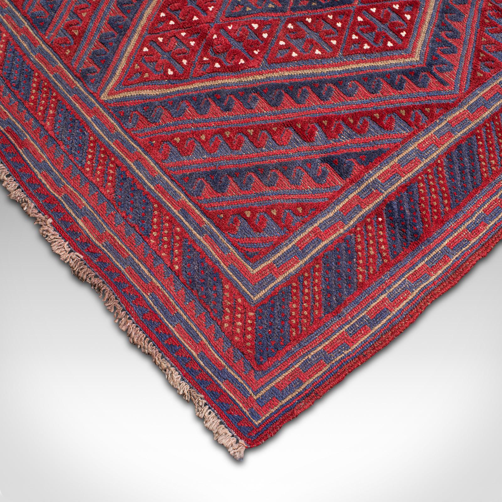 Meshwani Gazek tapis caucasien vintage tissé caucasien, hall, salon, tapis, fin du XXe siècle en vente 4