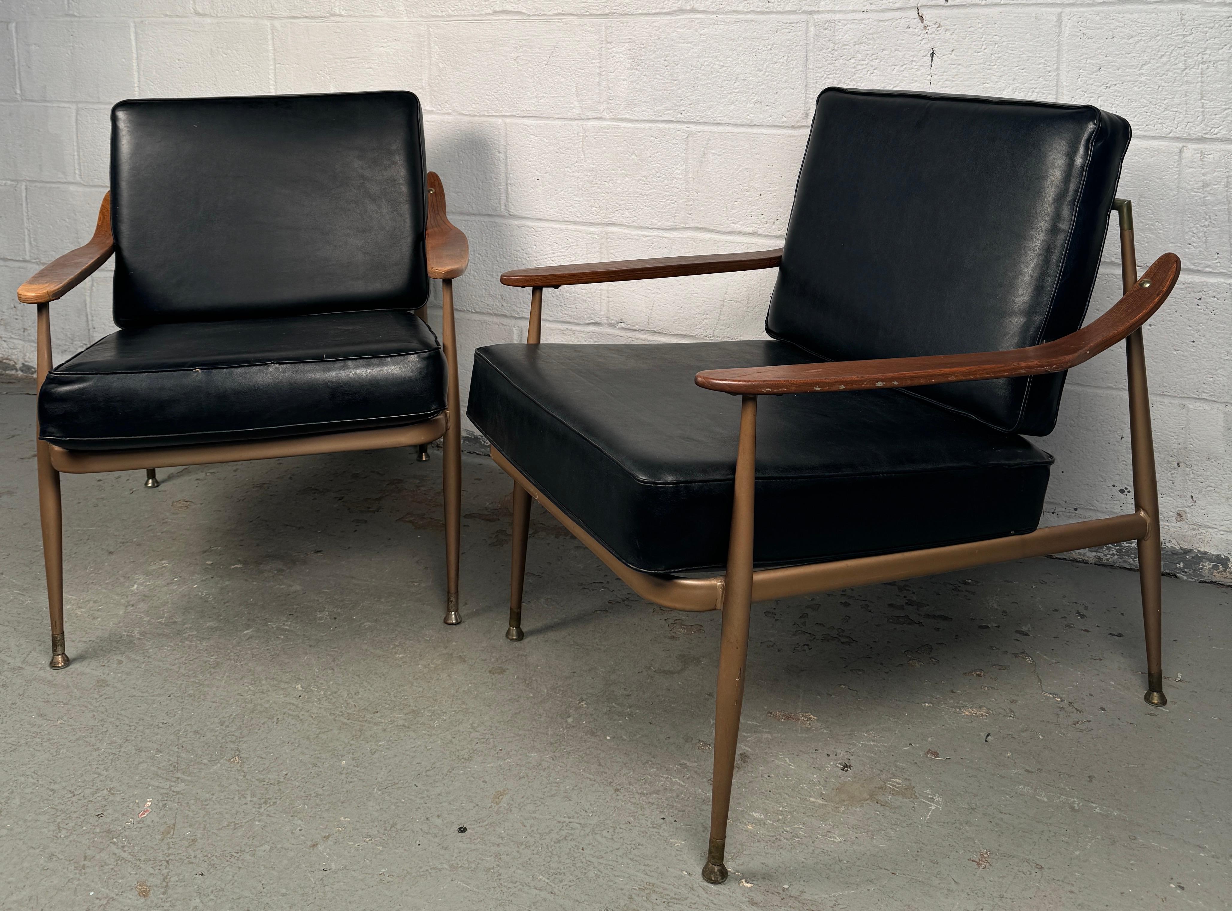 Mid-Century moderno Sedie da salotto vintage in metallo e legno di Howell in vendita