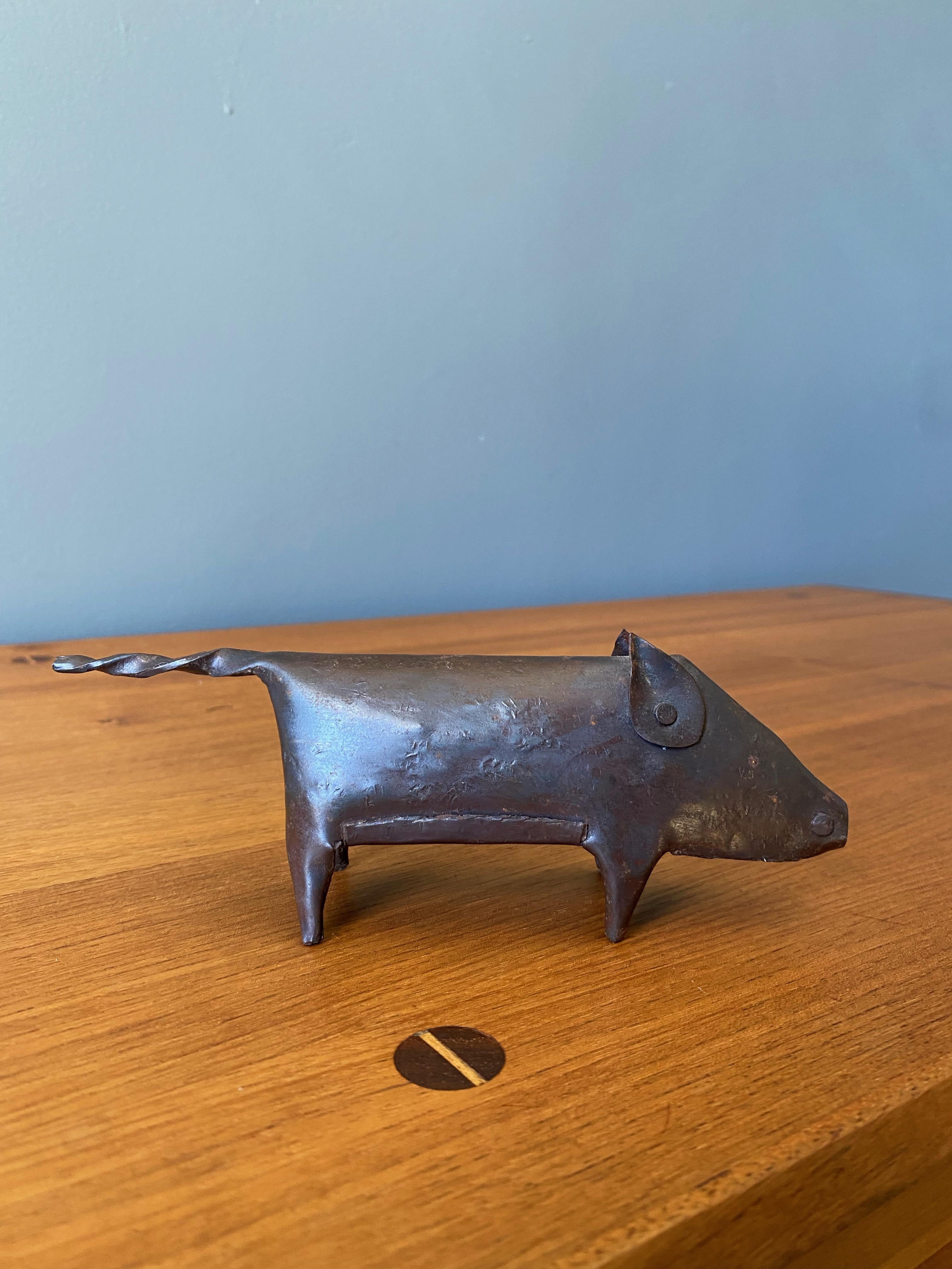 Vintage Metal Animal Sculpture In Good Condition For Sale In Costa Mesa, CA