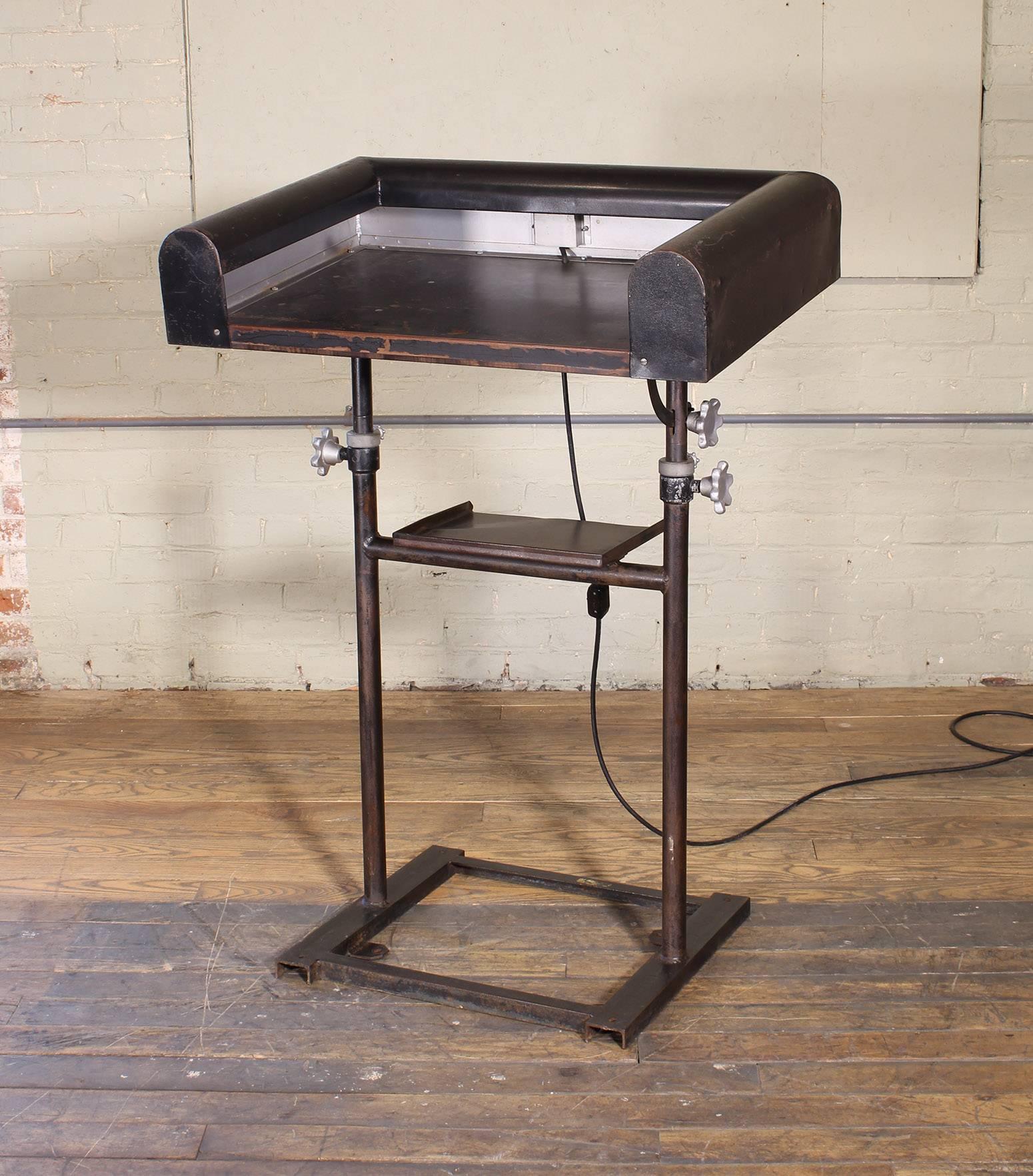 American Vintage Metal Art Deco Modern Lighted Lectern Podium Pedestal Stand