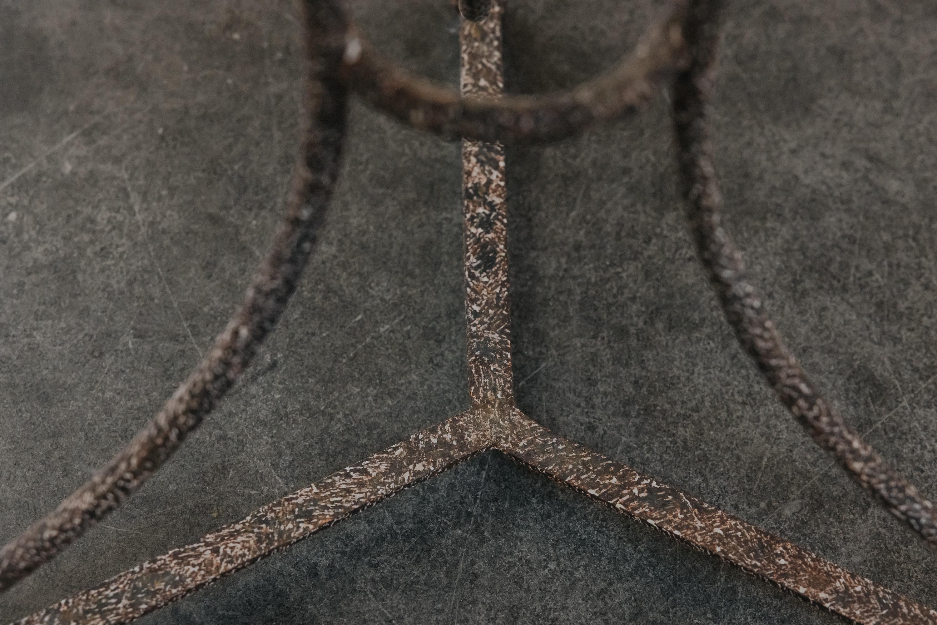 Métal Table de bistrot en métal vintage de France, Circa 1950 en vente