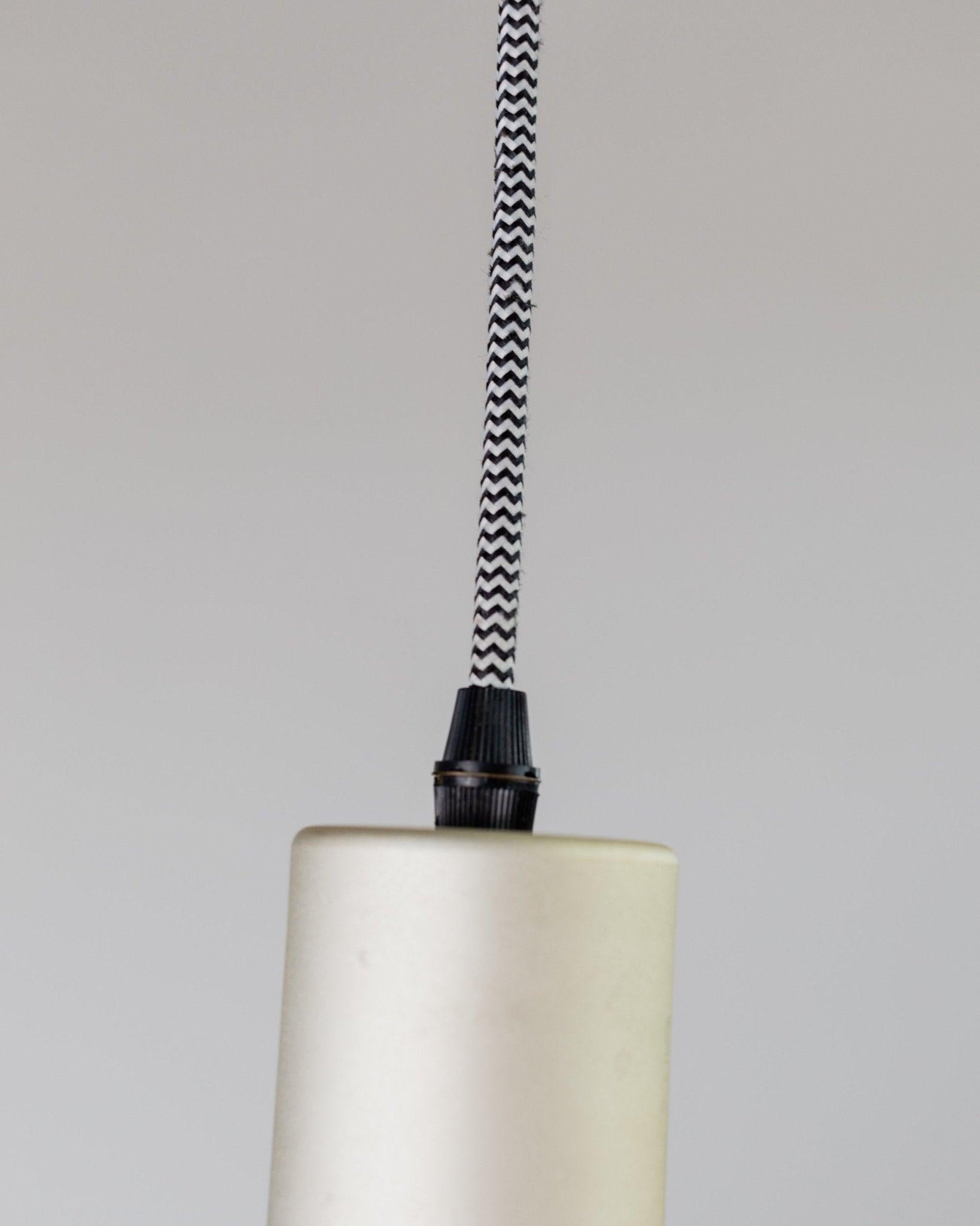 Lampada da soffitto in metallo vintage stile Memphis postmoderno, anni '80 In condizioni buone in vendita a Montecalvoli, IT