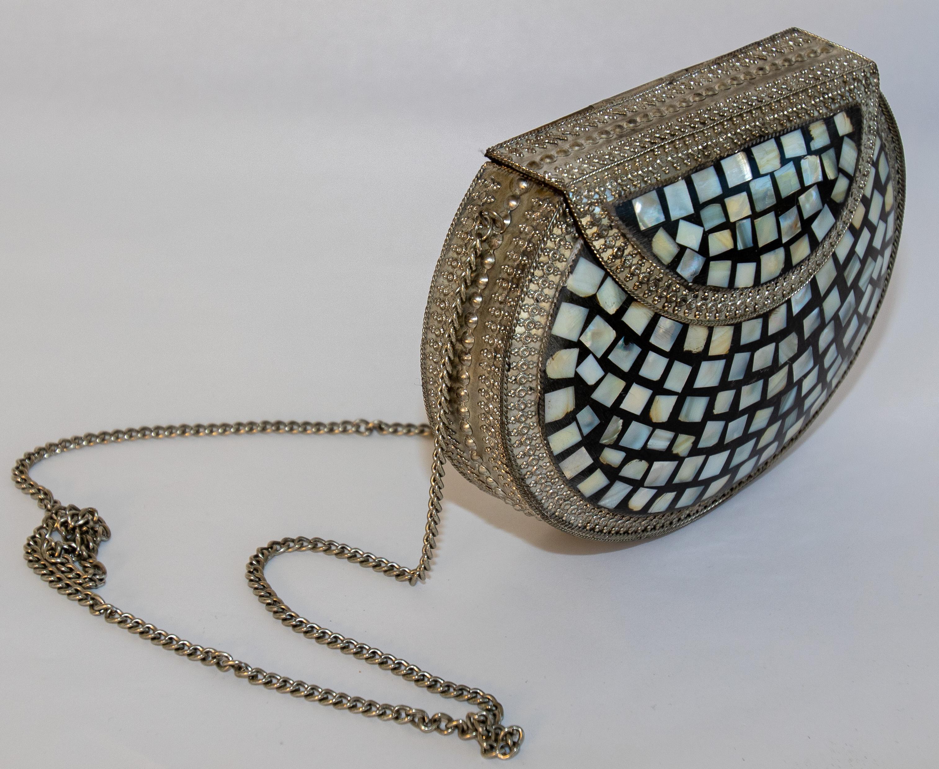 Vintage Metal Clutch with Shell Ornate 1970's In Good Condition In North Hollywood, CA