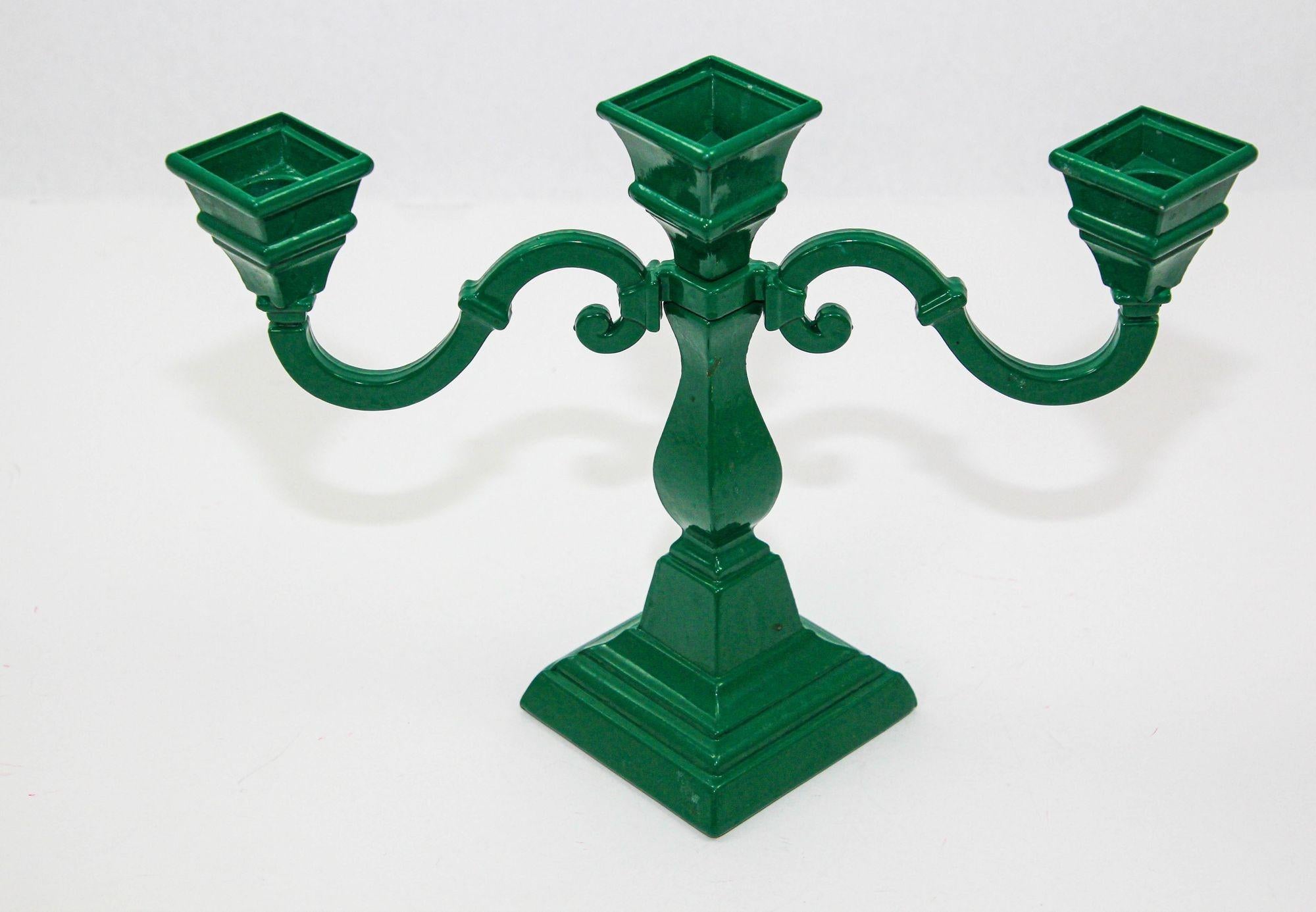 Vintage metal hunter green candelabra, circa 1970s.
Heavy cast vintage metal shiny English hunter forest green candelabra with 3 branches.
The candelabra can hold 3 candles, it will be beautiful in any style of interior, Organic Modern, Claassic,