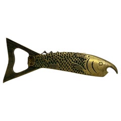 Cavatappi in metallo vintage a forma di pesce, apribottiglie, articoli da bar moderni e di moda del Medioevo