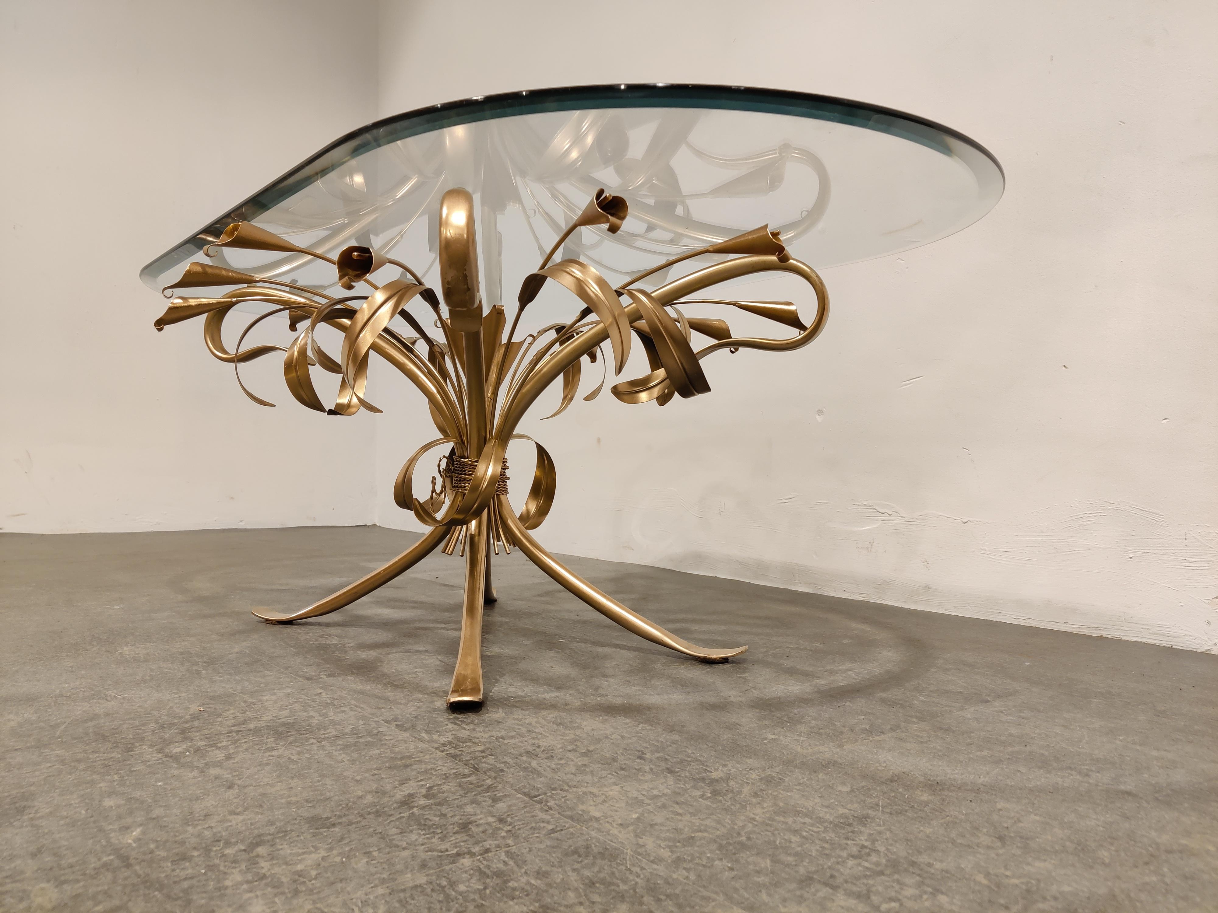 Vintage Metal Flower Coffee Table, Italy, 1970s In Good Condition In HEVERLEE, BE