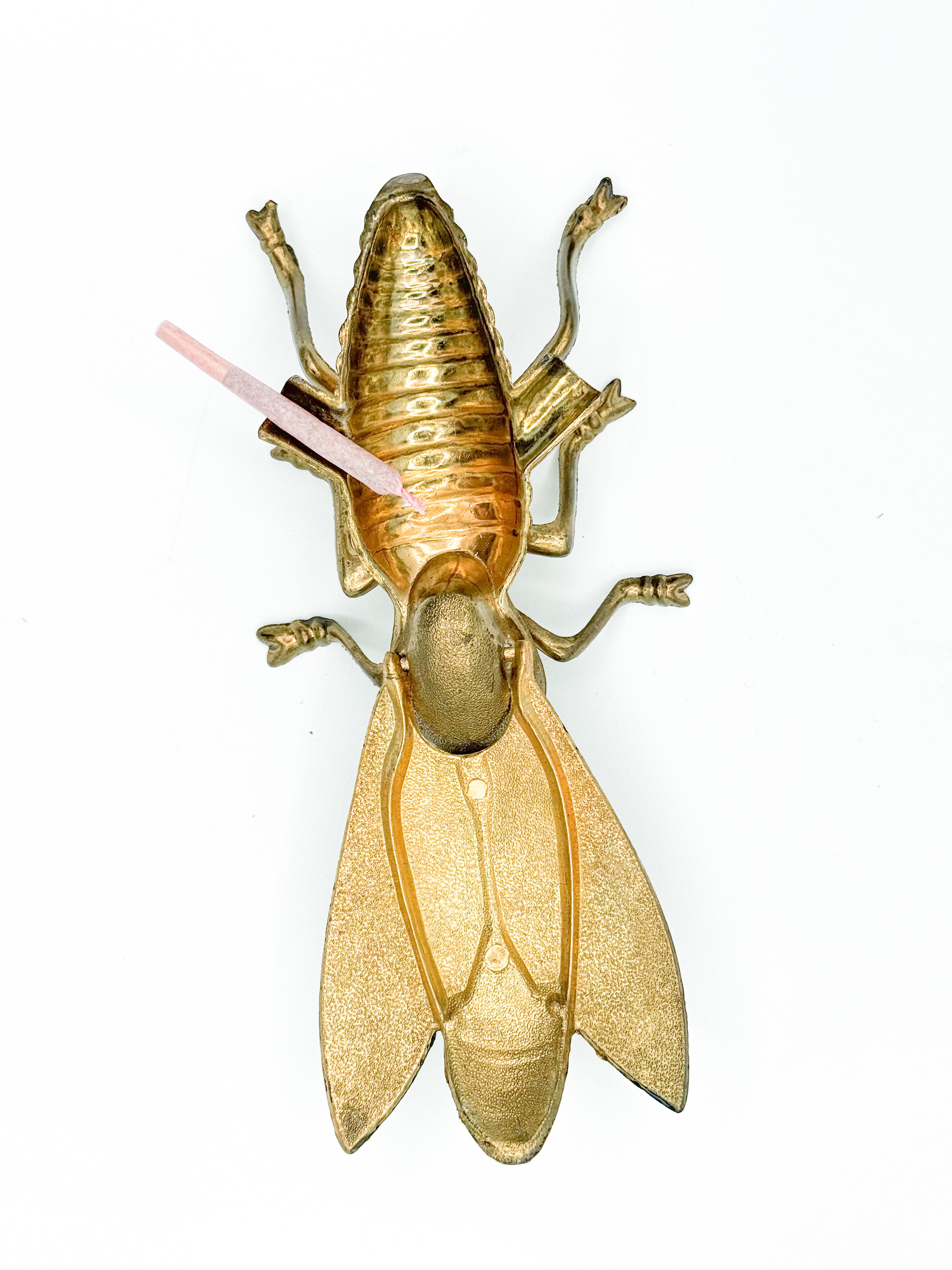 Mid-Century Modern Vintage Metal Fly Ashtray Flip Top 1970s Spain, Fly Figurine, Mid-20th Century