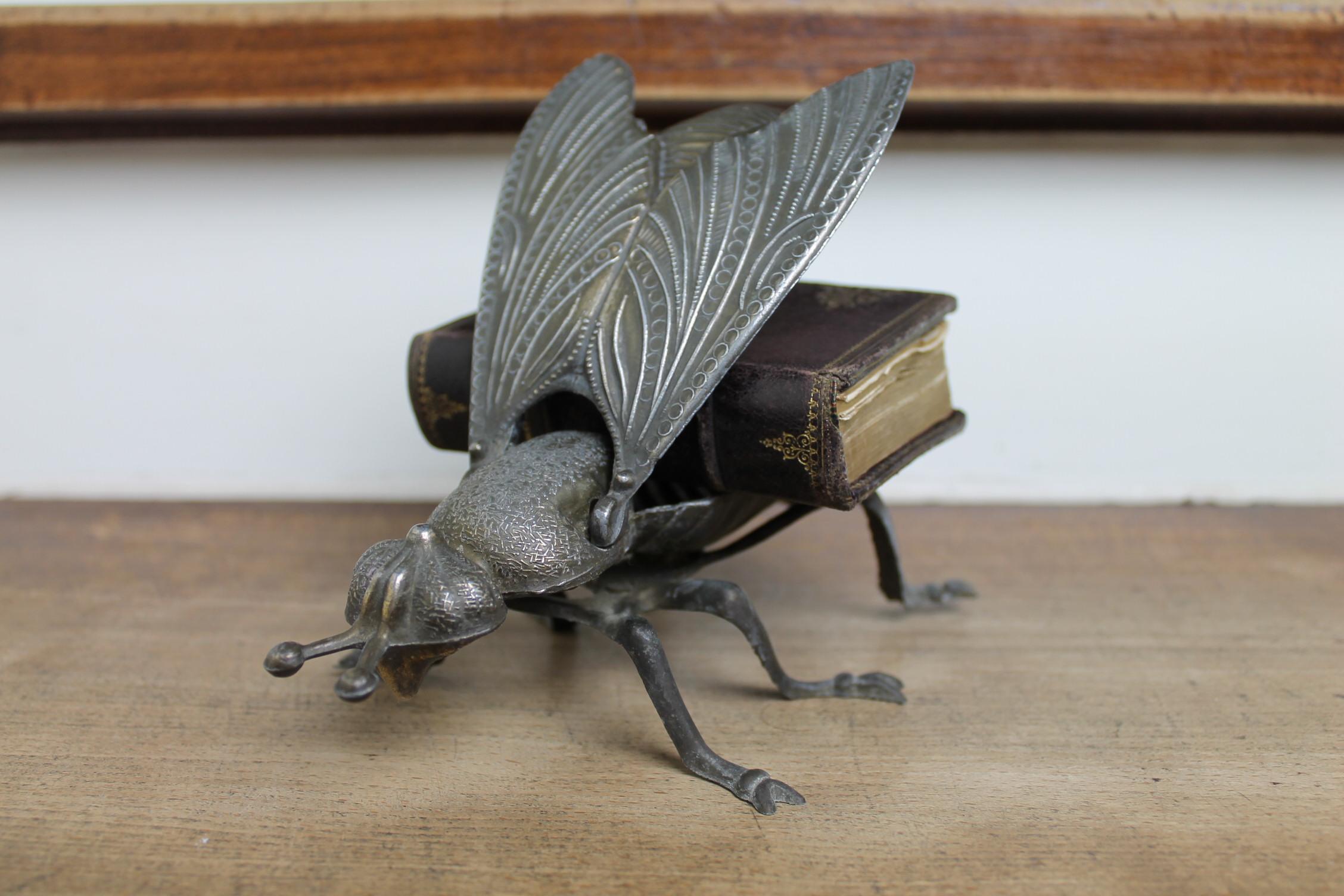 Vintage Metal Fly Ashtray, Fly Figurine, Mid-20th Century 10