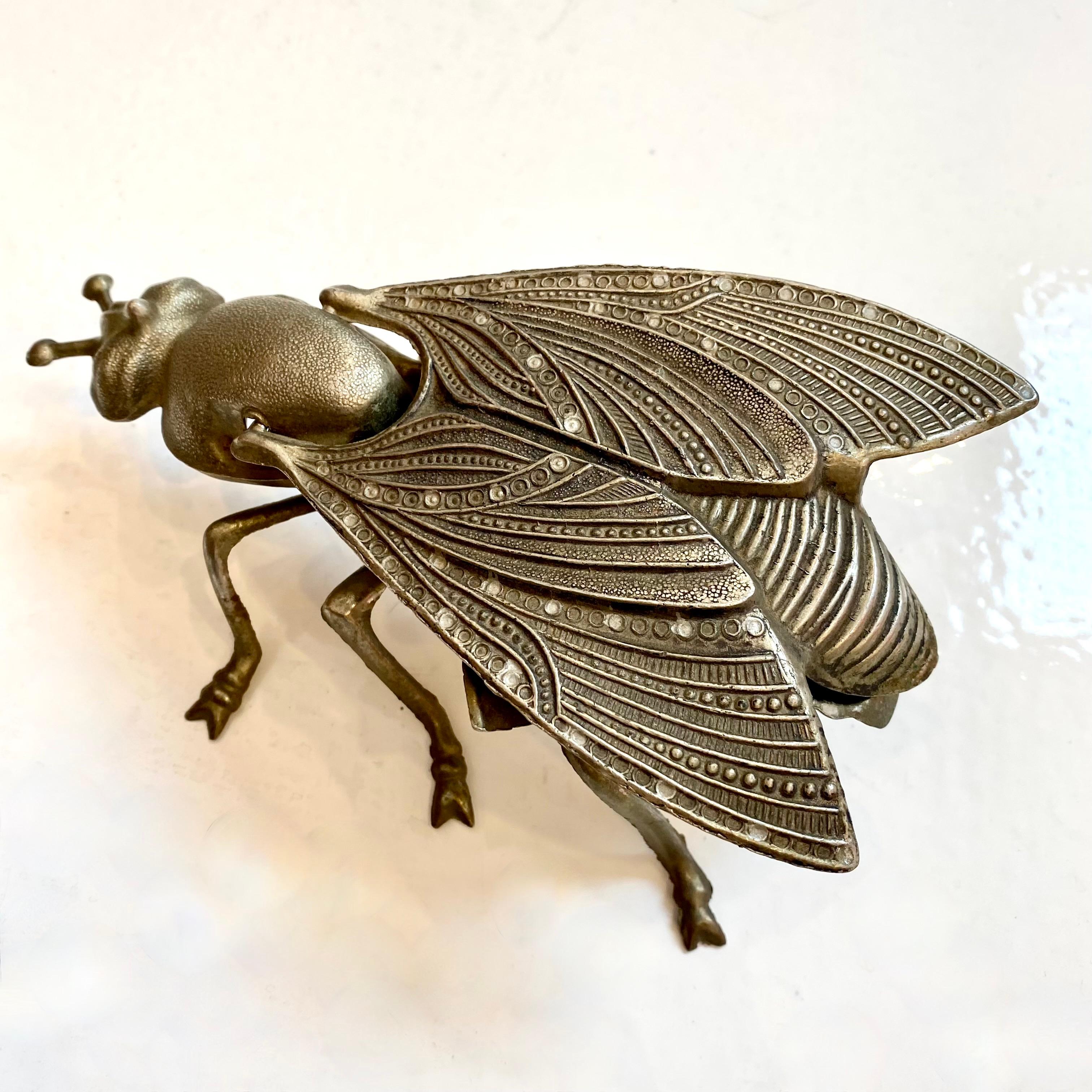 Vintage Metal Fly Ashtray In Good Condition In Los Angeles, CA