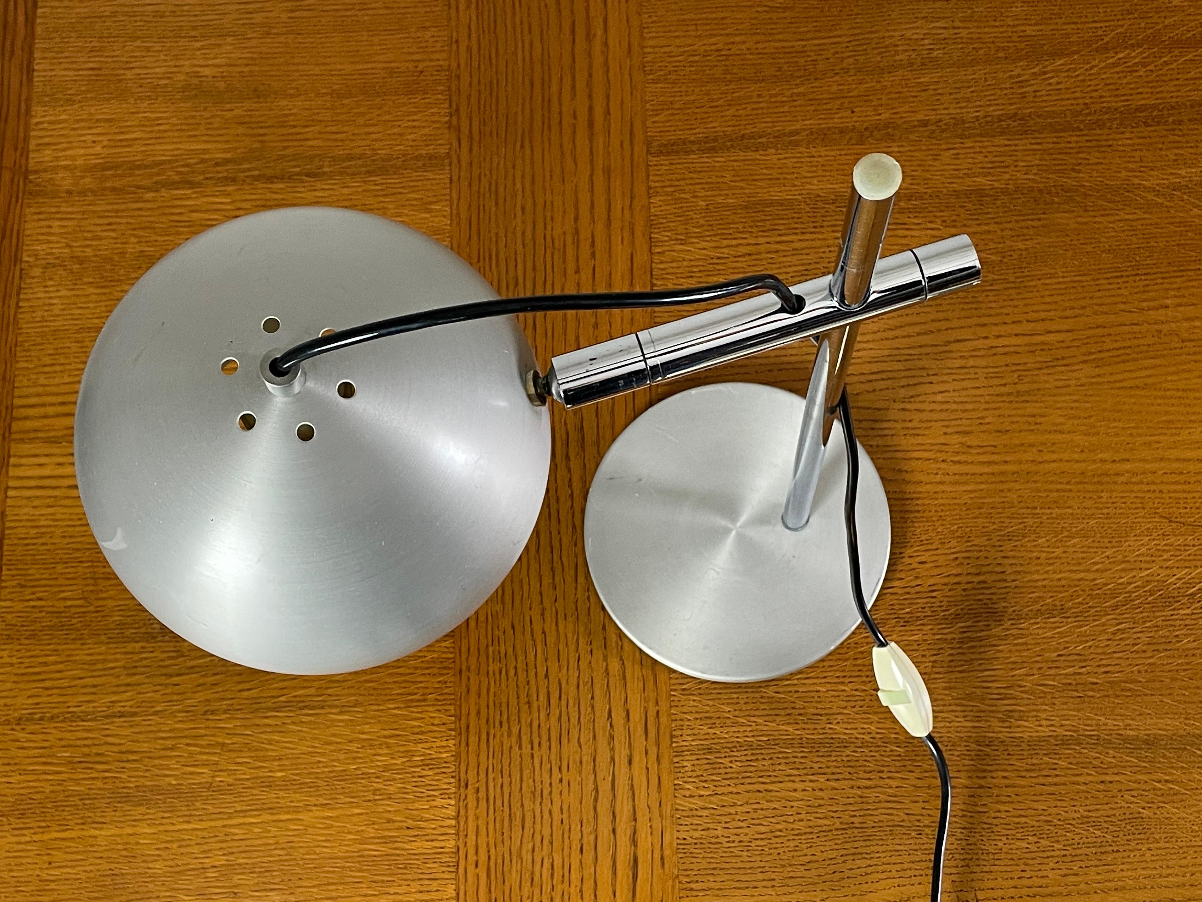 Lampada in metallo vintage degli anni '70 in vendita 1