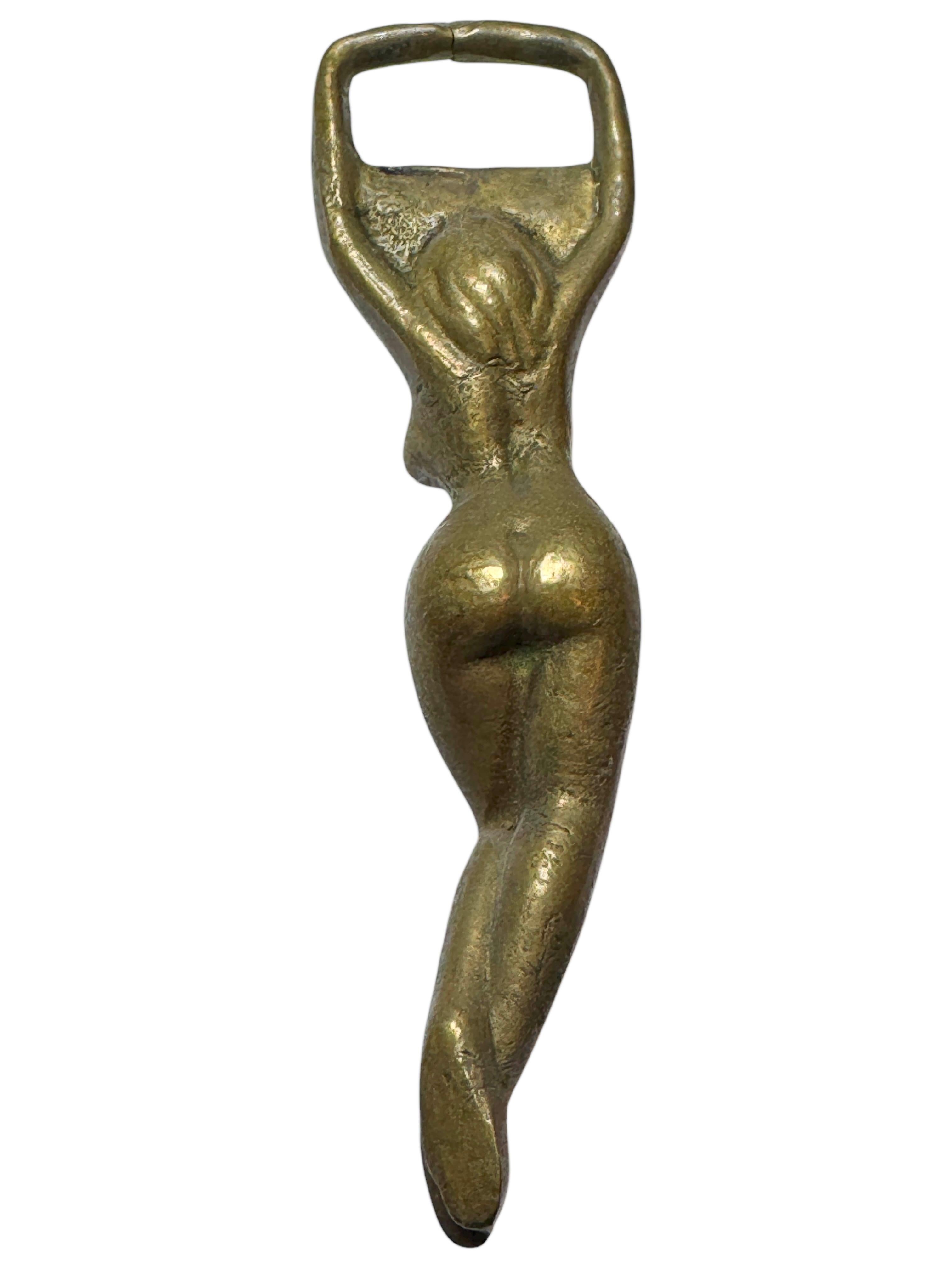 Abridor de Botellas de Metal Vintage Chica Desnuda Barware Breweriana de Metal Moderno de Mediados de Siglo mediados del siglo XX