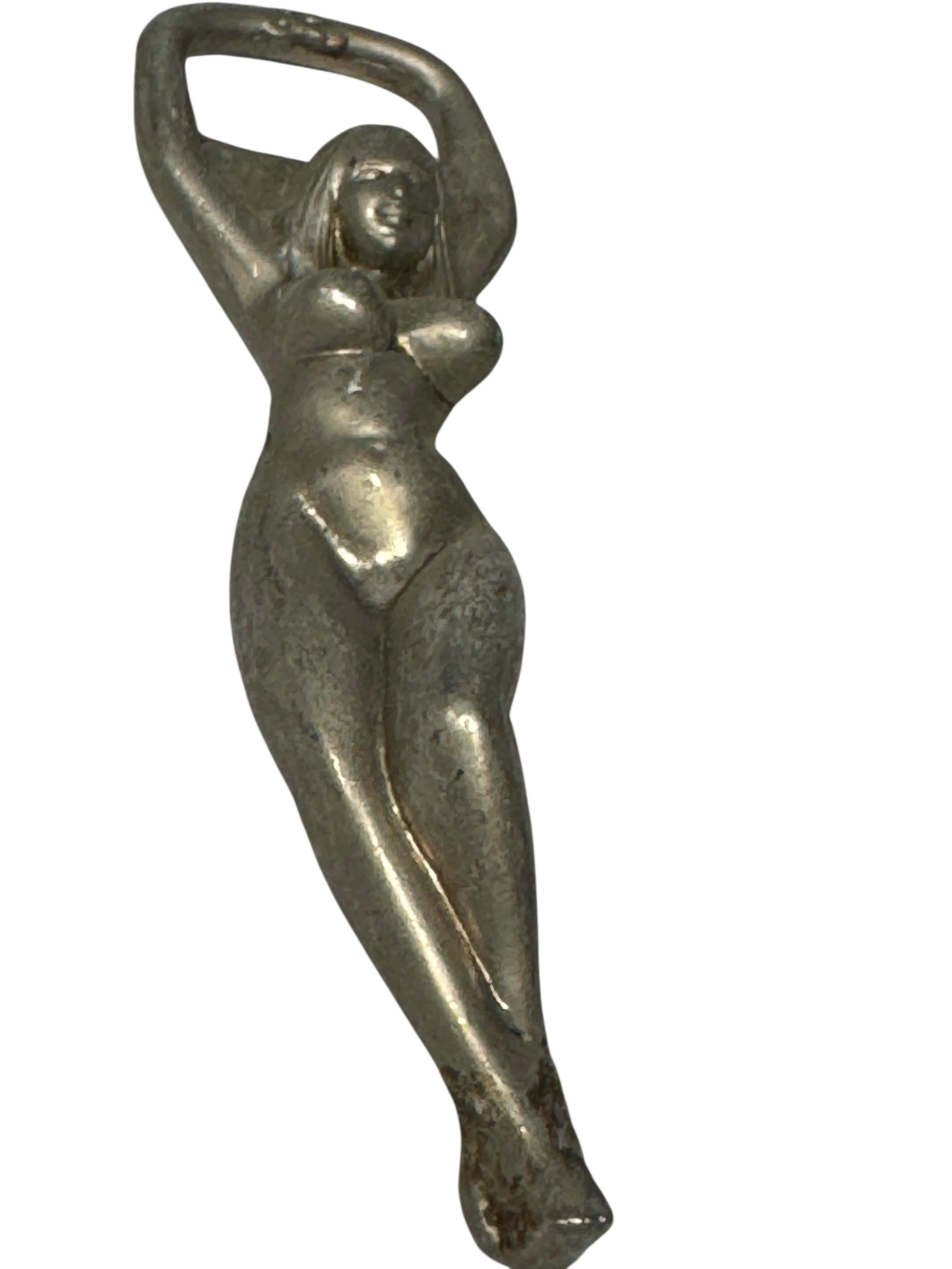 Vintage Metall Nude Mädchenflaschenöffner MidCentury Modern Metall Breweriana Barware, Vintage (Mitte des 20. Jahrhunderts) im Angebot