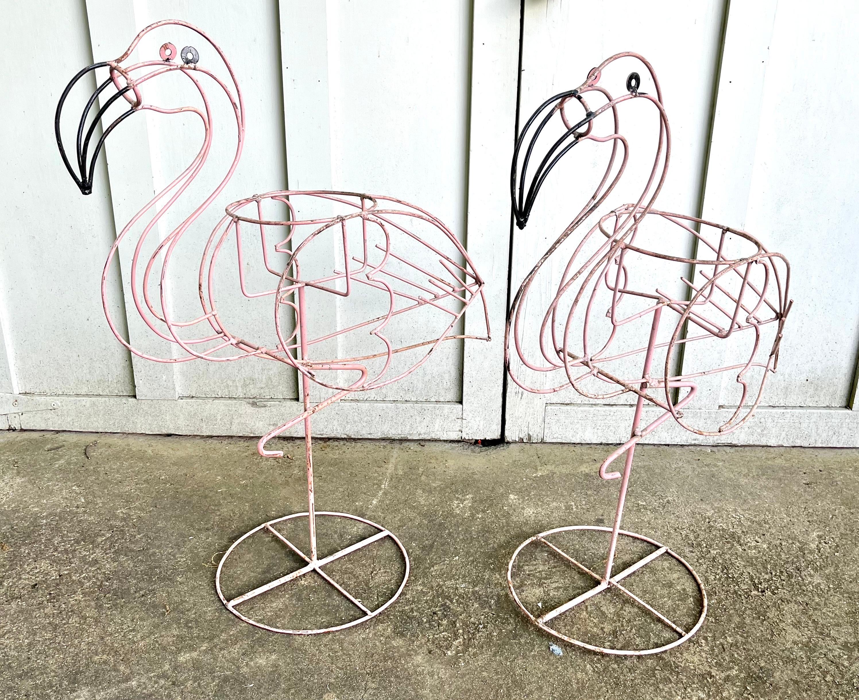 Américain Vintage Metal Pink Flamingo Plant Stands Set of 2 en vente