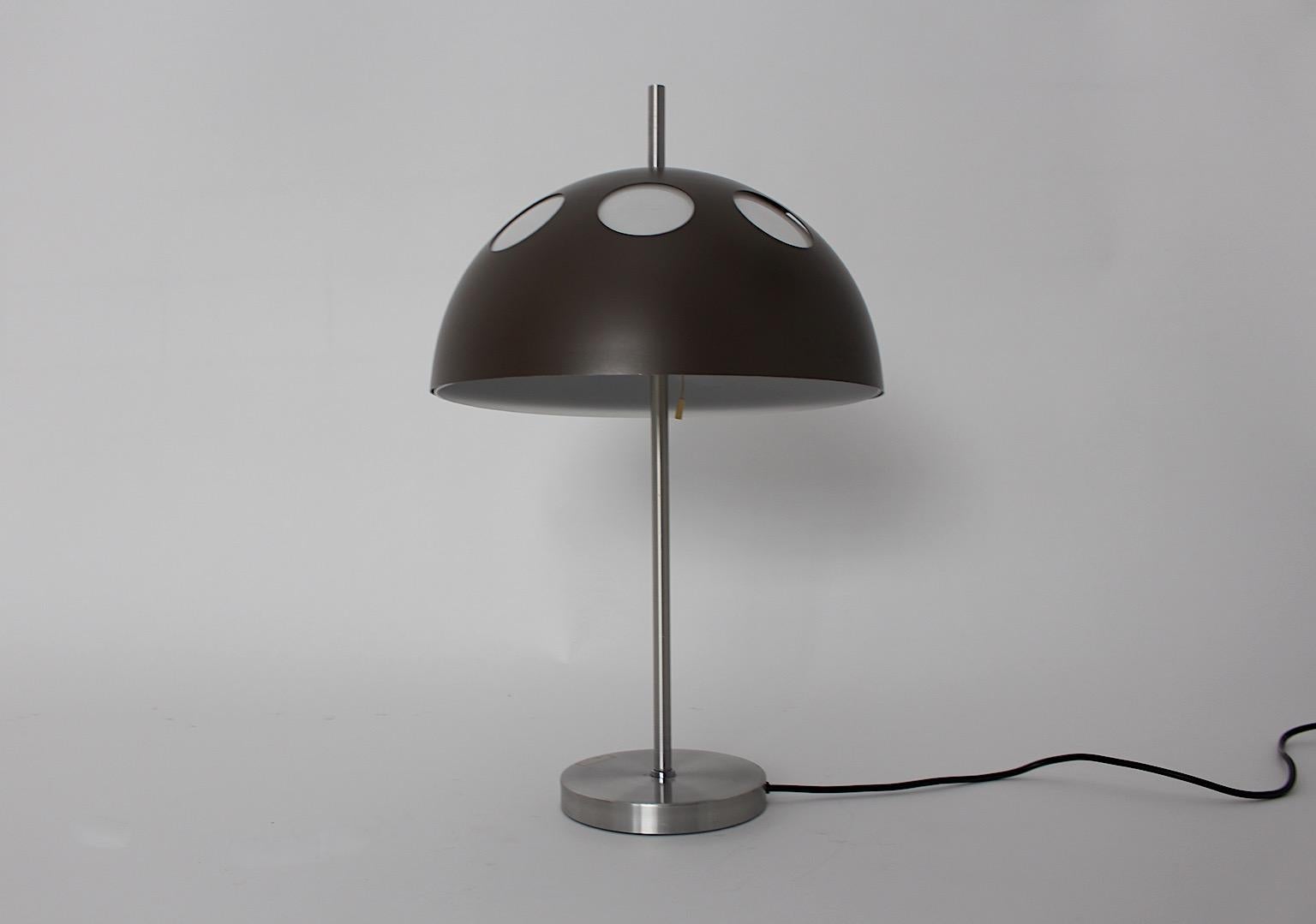 Vintage Metal Plastic Grey Table Lamp by RAAK Netherlands, 1980s For Sale 7