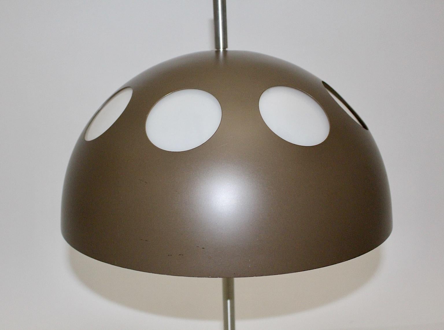 Late 20th Century Vintage Metal Plastic Grey Table Lamp by RAAK Netherlands, 1980s For Sale