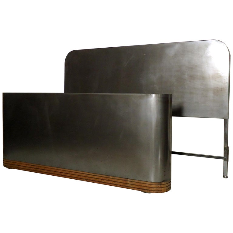 Vintage Metal Simmons Bed Frame At 1stdibs