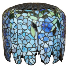 VINTAGE METAL STAiNED GLASS TIFFANY BLUE FLOWER STYLE LAMPSHADE