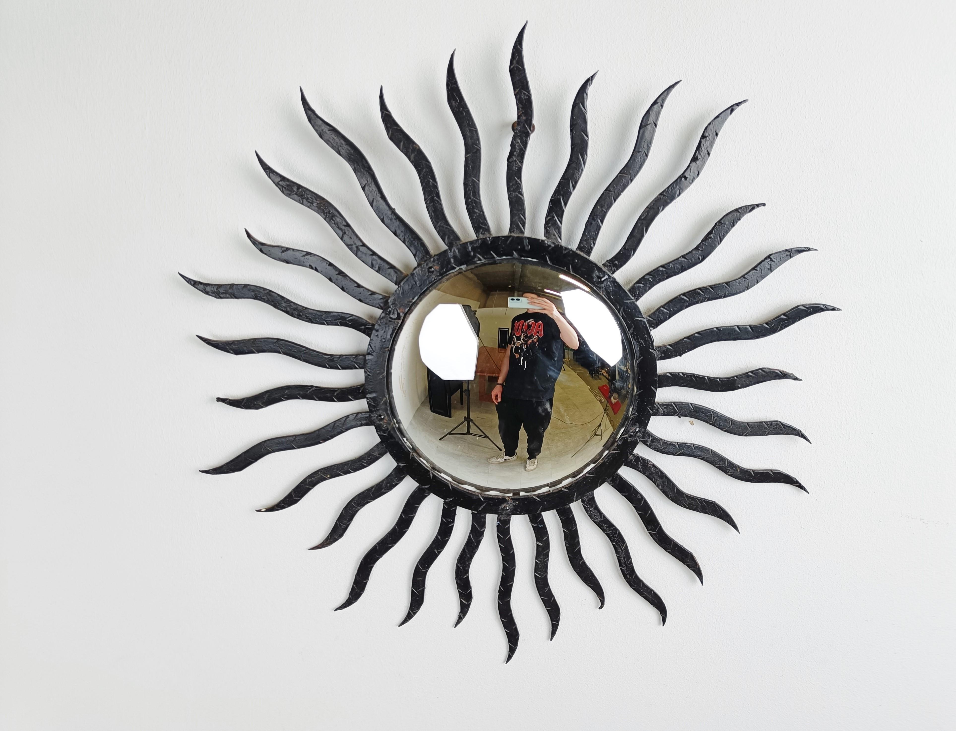 Vintage Metal Sunburst Mirror, 1970s In Good Condition For Sale In HEVERLEE, BE