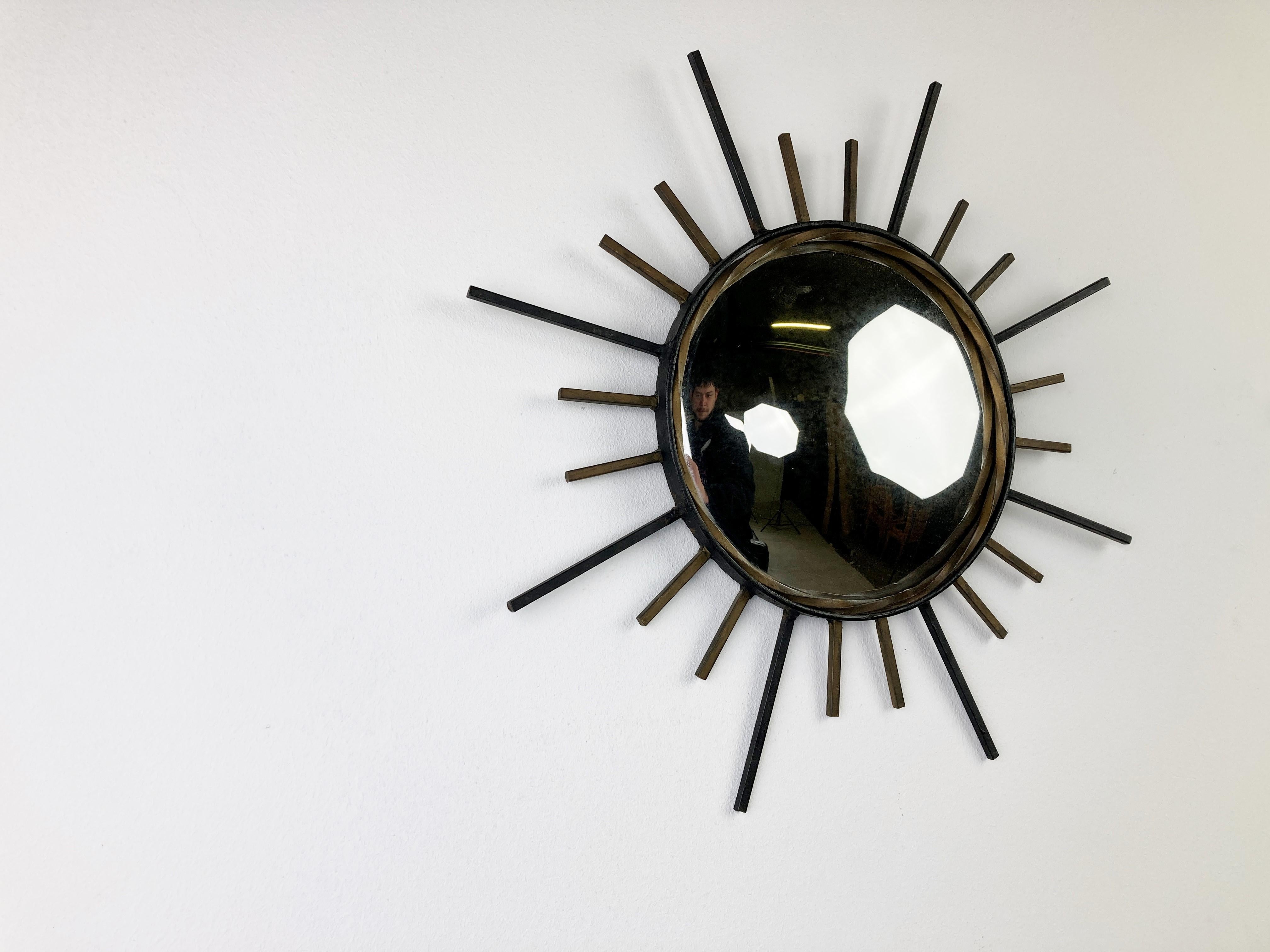 Vintage Metal Sunburst Mirror, 1970s In Good Condition In HEVERLEE, BE