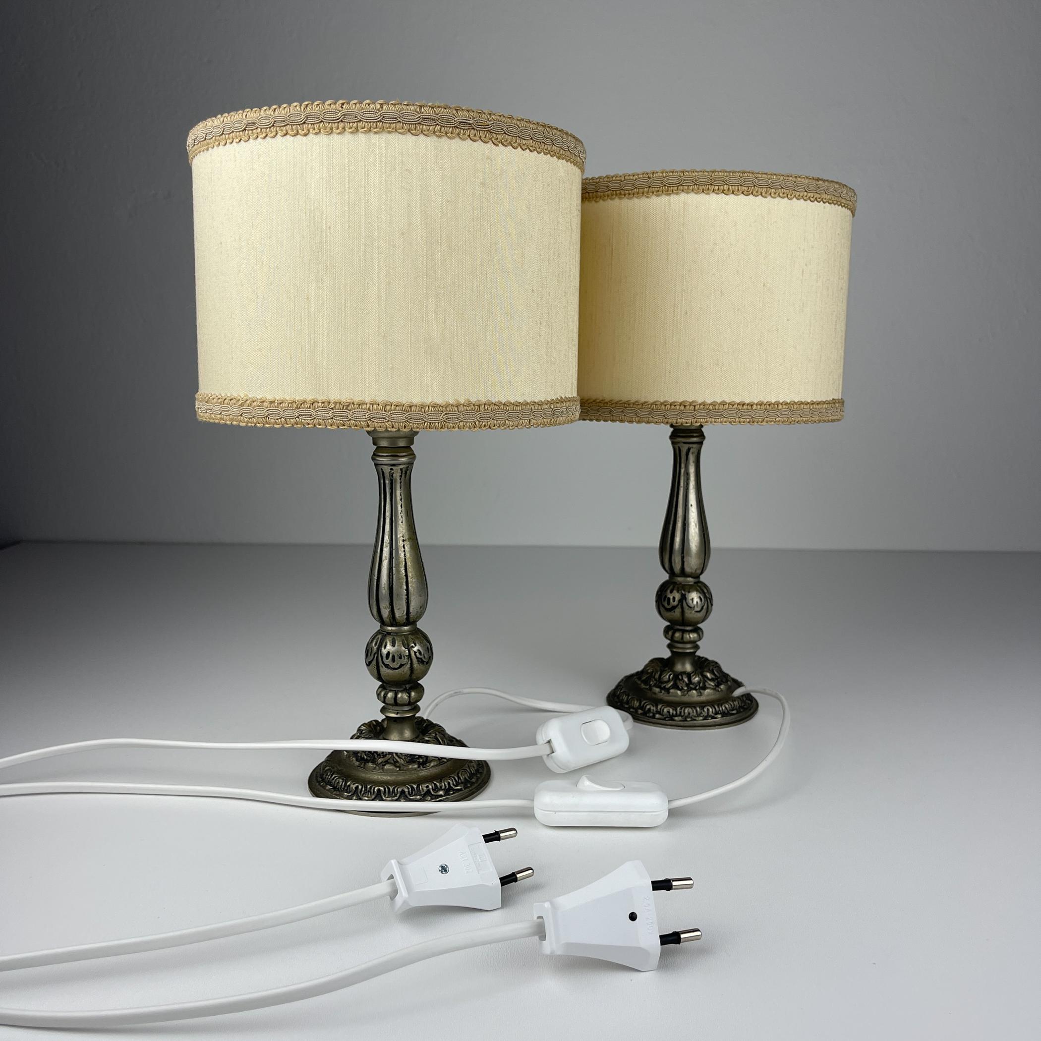 Vintage Tischlampe aus Metall, Italien 1960er, 2er Set im Angebot 5