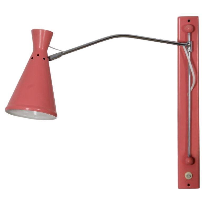 Lampada da parete in metallo vintage, design ceco degli anni 
60