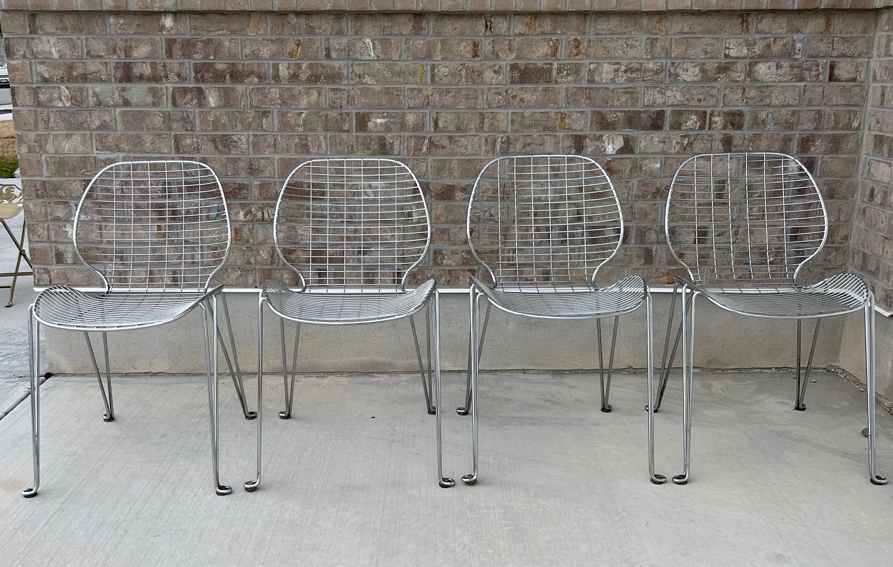 Vintage Metal Wire Chairs With Hairpin Legs - Set of Four For Sale 4