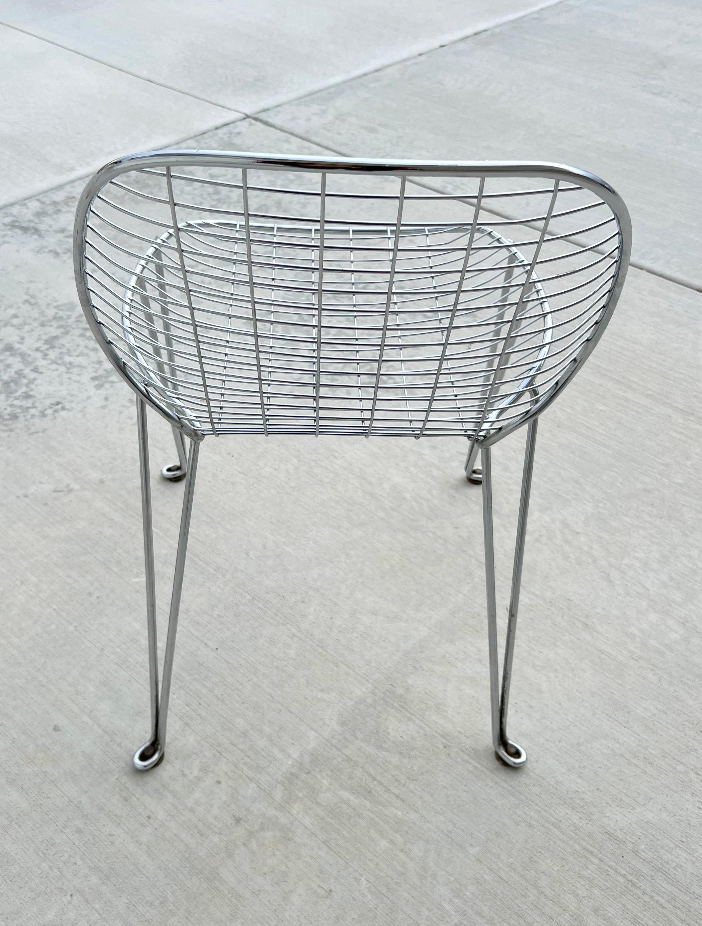 Unknown Vintage Metal Wire Chairs With Hairpin Legs - Set of Four For Sale