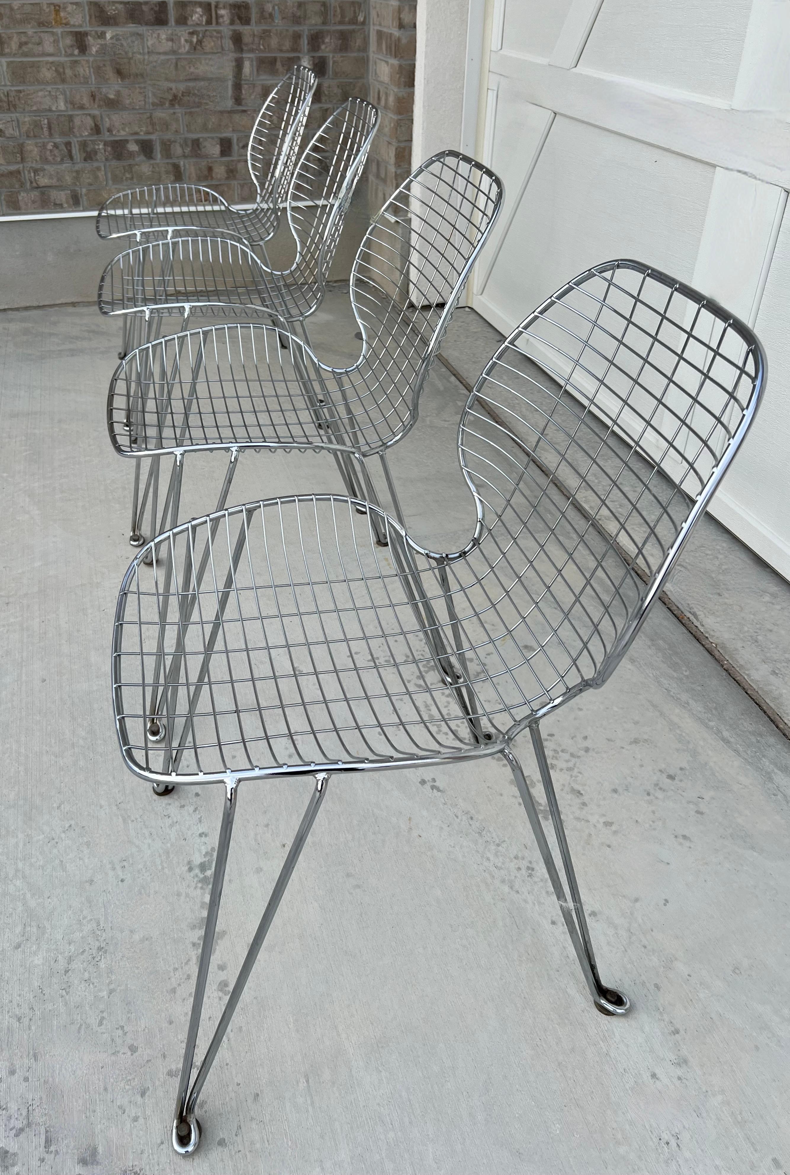 Vintage Metal Wire Chairs With Hairpin Legs - Set of Four For Sale 3