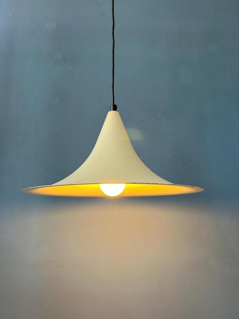 Ère spatiale Lampe suspendue vintage en métal, ère spatiale, années 1970 en vente