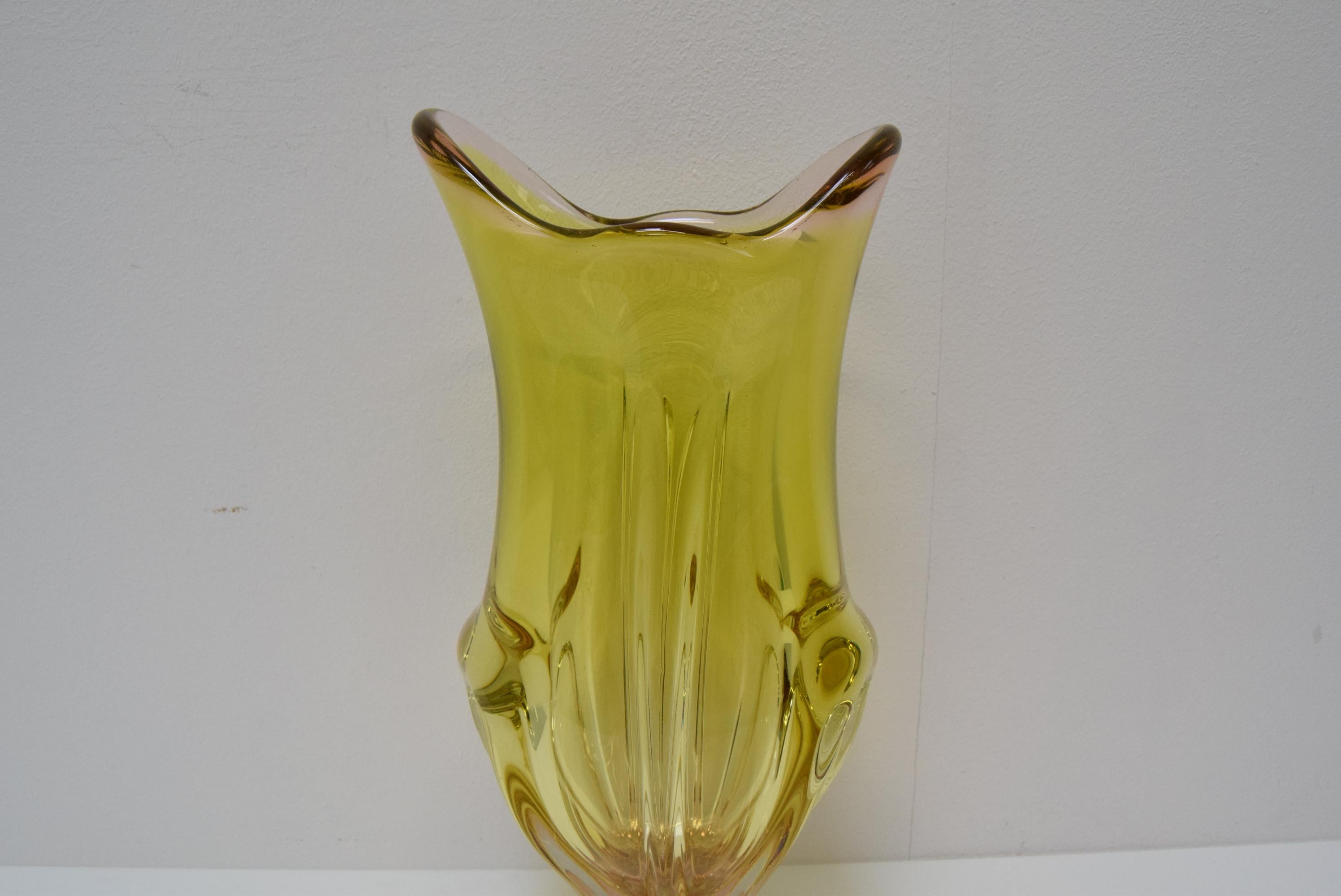 Vintage Metallurgical Glass Vase, Designed by Josef Hospodka for Chribska, 1960s For Sale 3