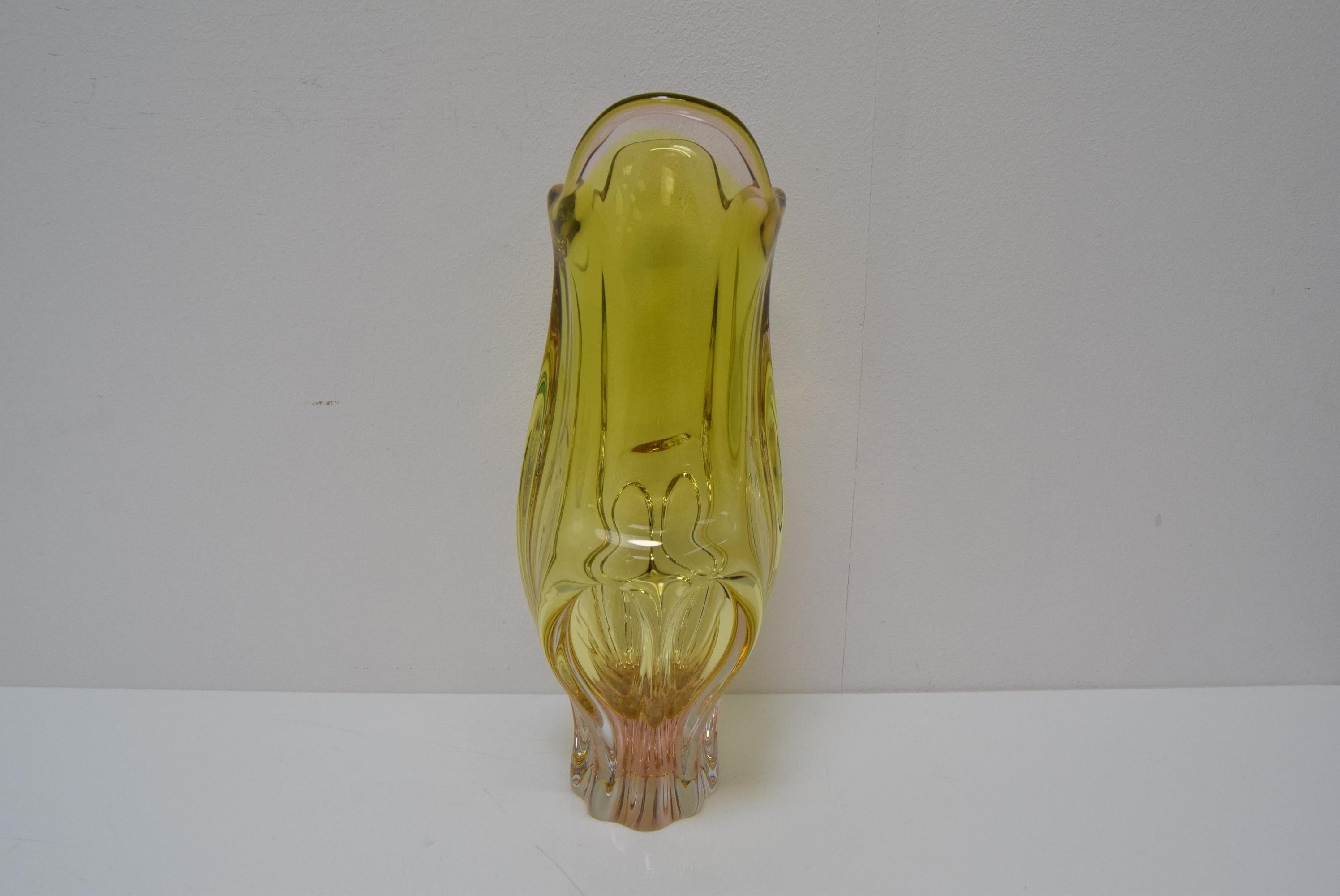 Vintage Metallurgical Glass Vase, Designed by Josef Hospodka for Chribska, 1960s In Good Condition For Sale In Praha, CZ