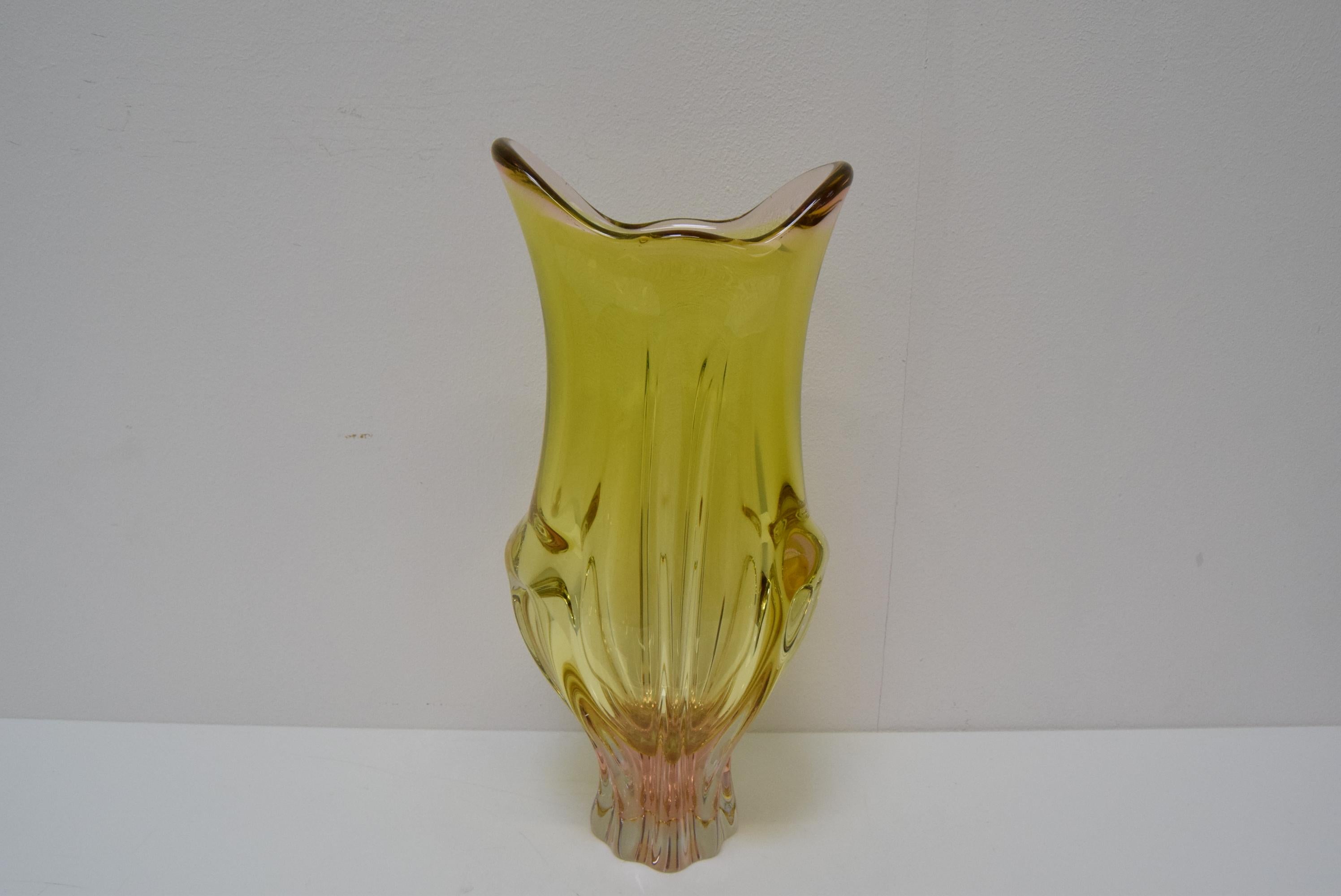 Mid-20th Century Vintage Metallurgical Glass Vase, Designed by Josef Hospodka for Chribska, 1960s For Sale