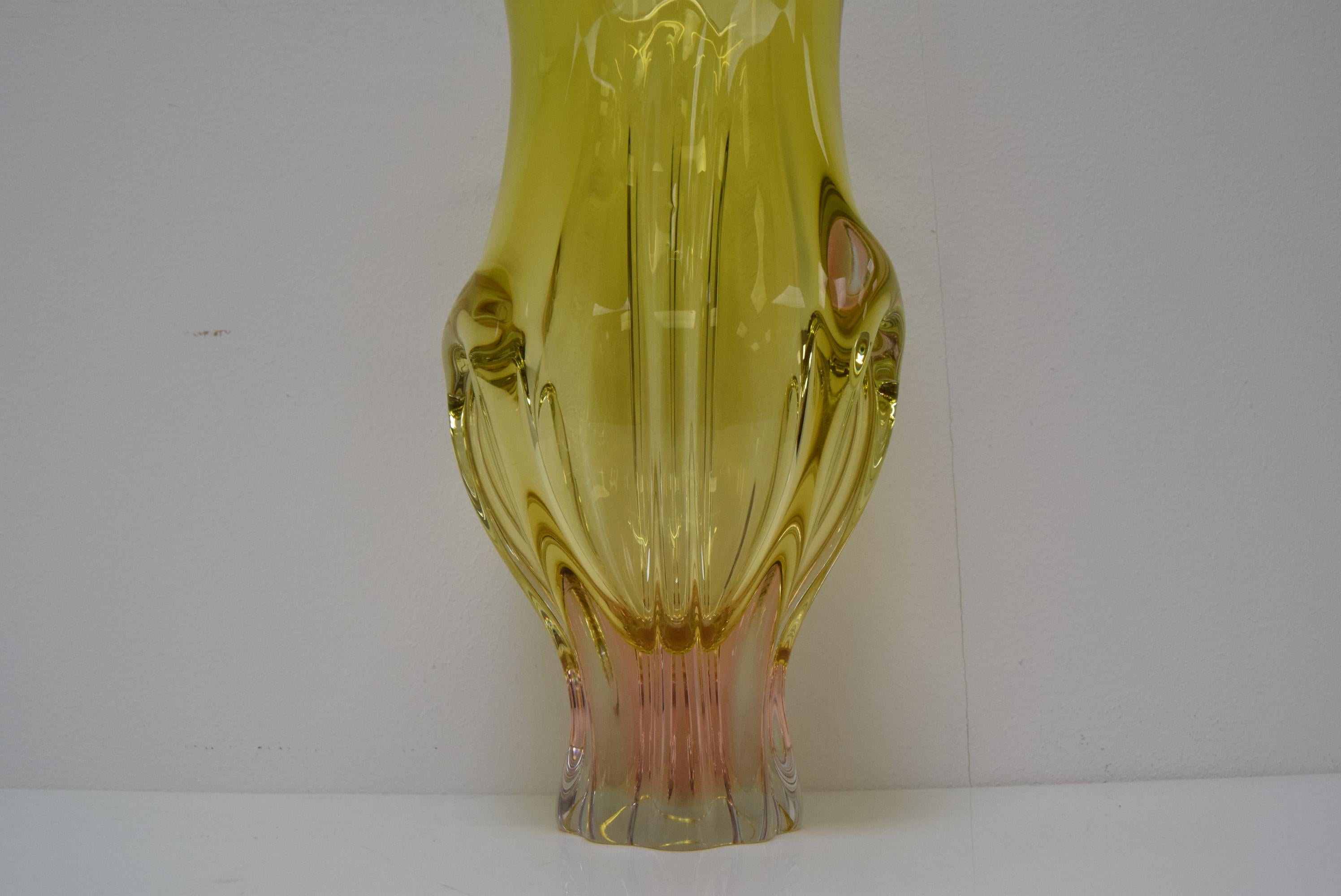 Vintage Metallurgical Glass Vase, Designed by Josef Hospodka for Chribska, 1960s For Sale 2