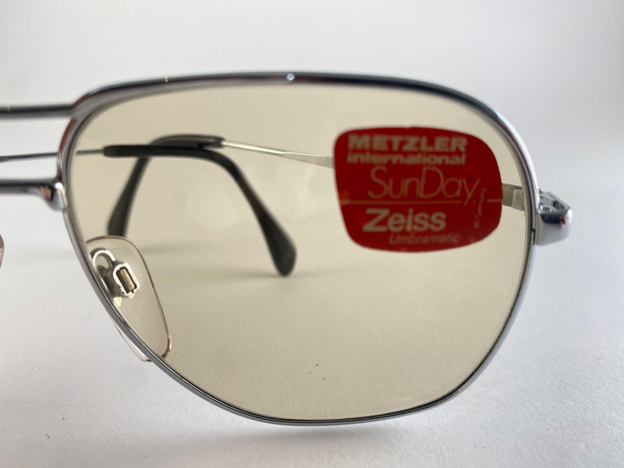 Gafas de sol vintage Metzler plateadas con montura extragrande Made in Germany Años 70 en venta 3