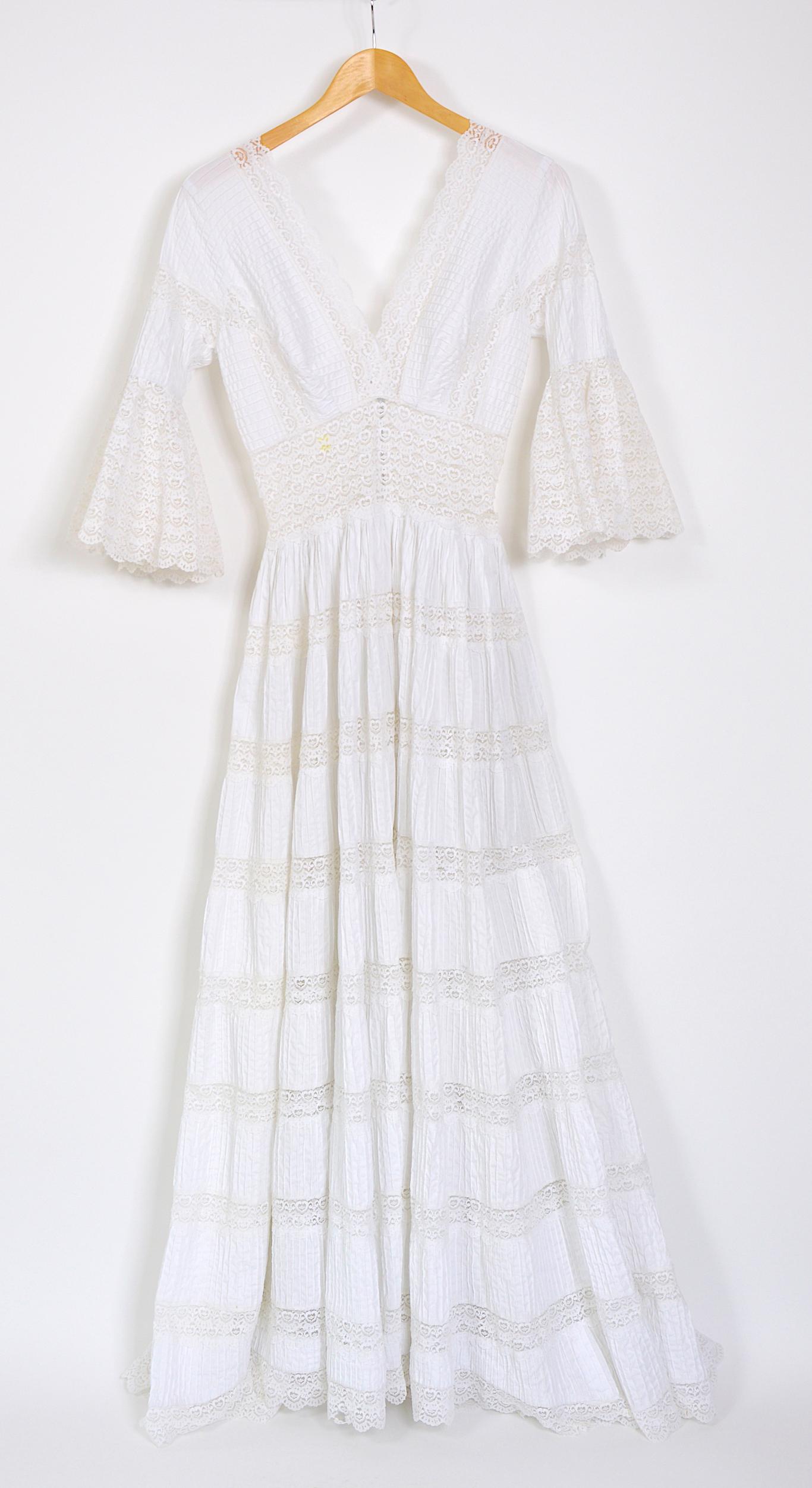 Gray vintage Mexican 1970s white cotton and lace boho dress