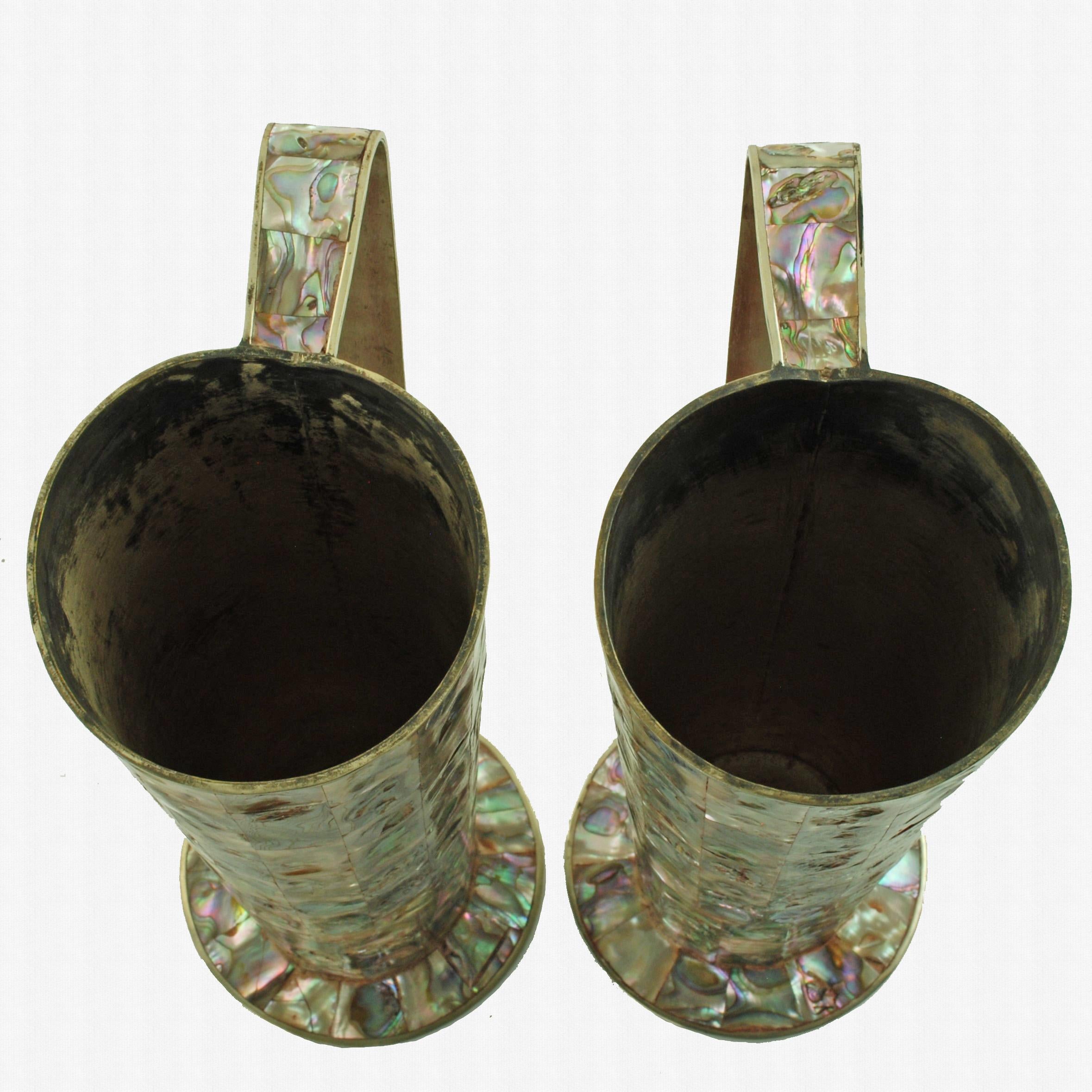 Brocche messicane d'epoca in alpaca con piastrelle in abalone intarsiate, set di due pezzi in vendita 4
