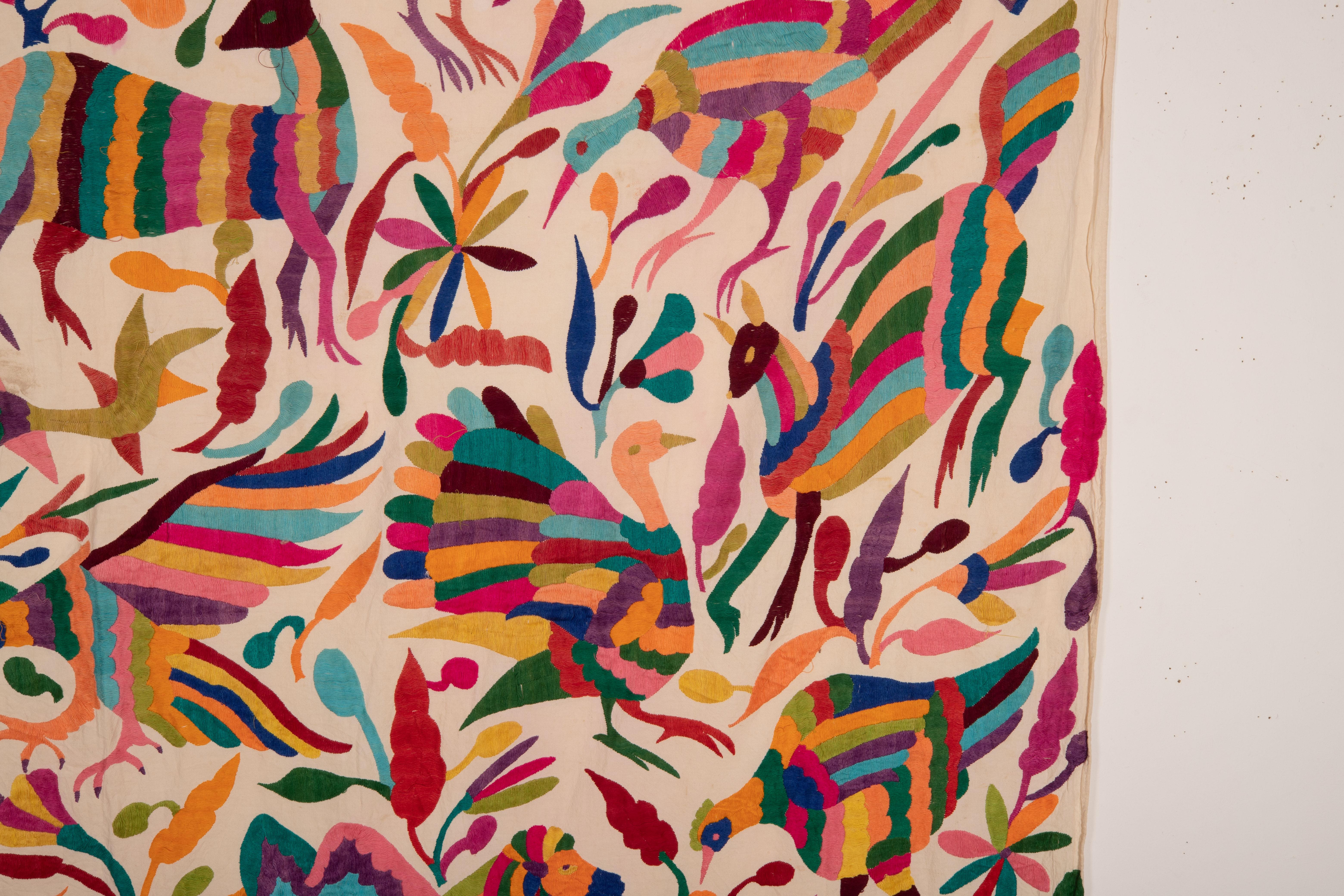Vintage Mexican Folk Art Embroidery , Otomi, 20th c. In Good Condition In Istanbul, TR