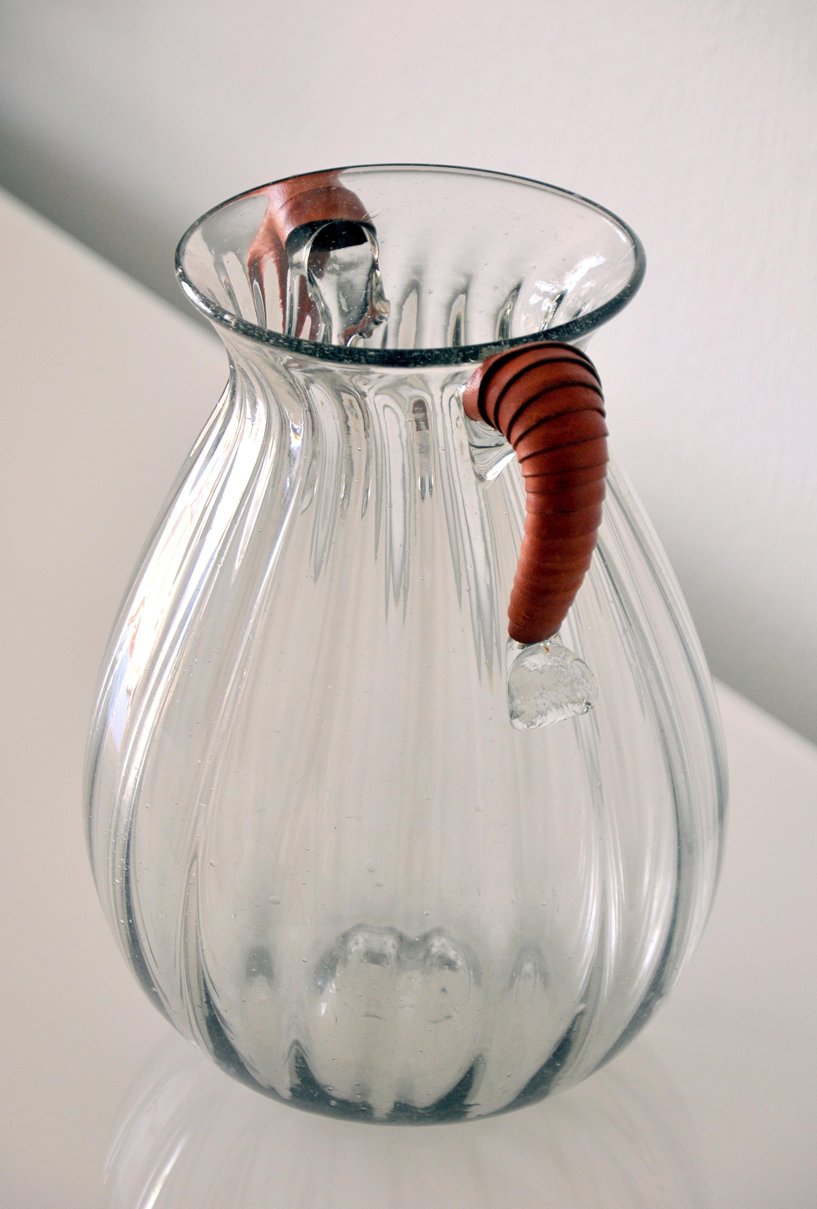 Vintage Mexican Glass and Leather Vase In Good Condition For Sale In Miami, FL