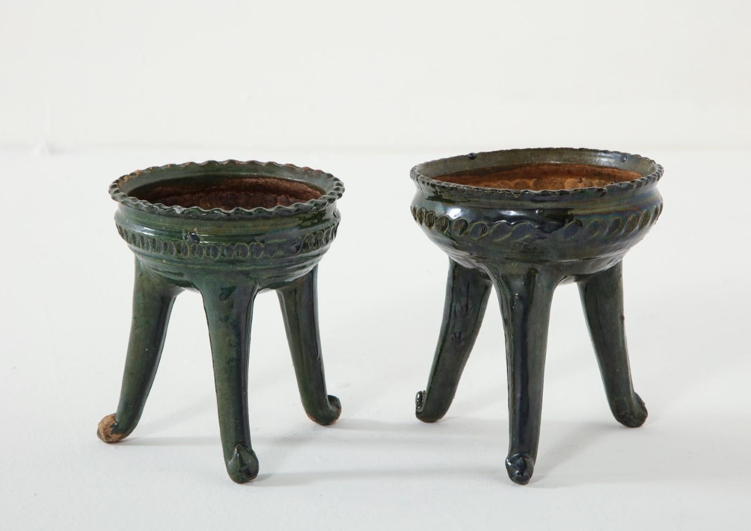 Vintage Mexican Green Pottery Footed Bowls, Morelia, circa 1960  11
